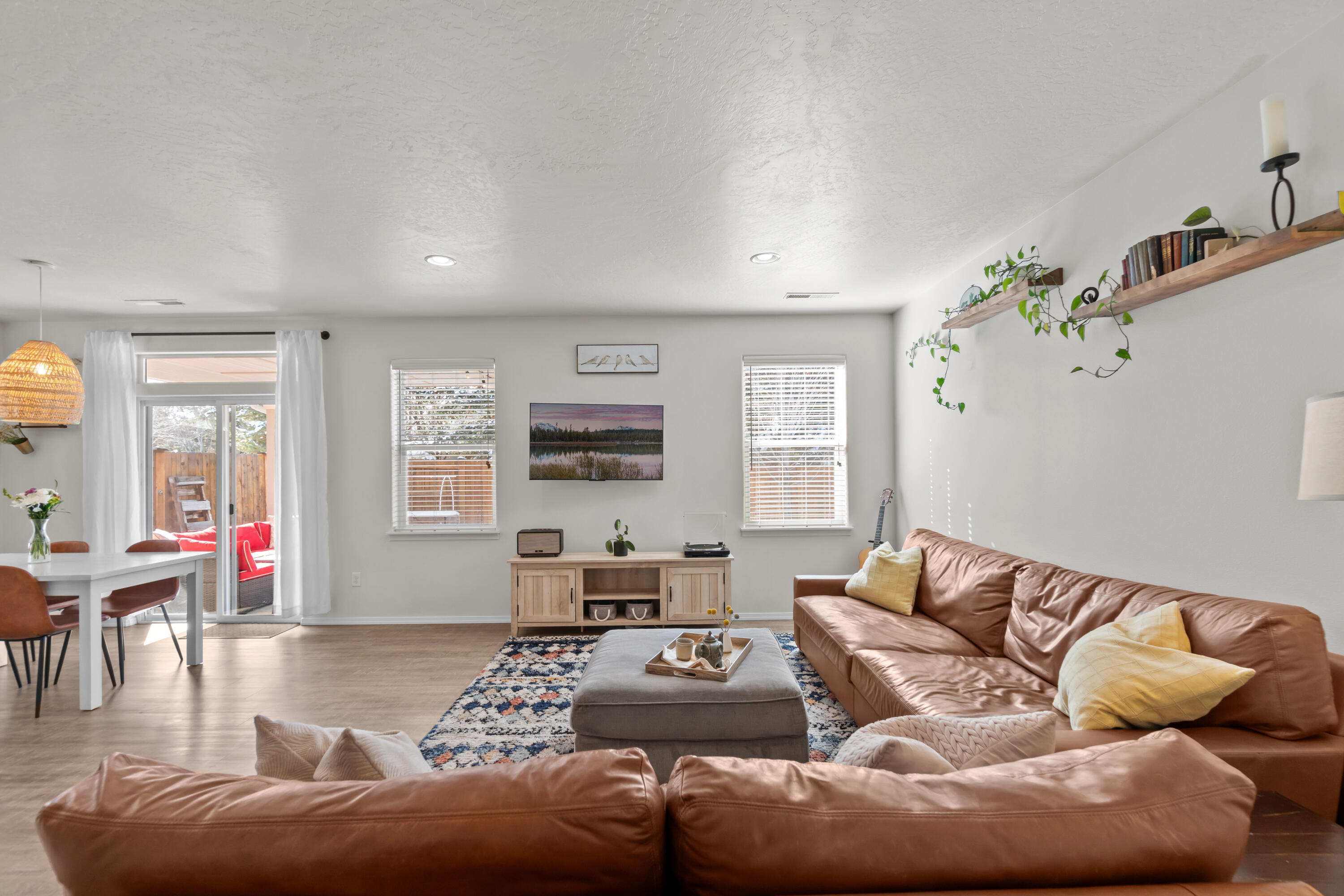 21387 NE Eagle Crossing Avenue