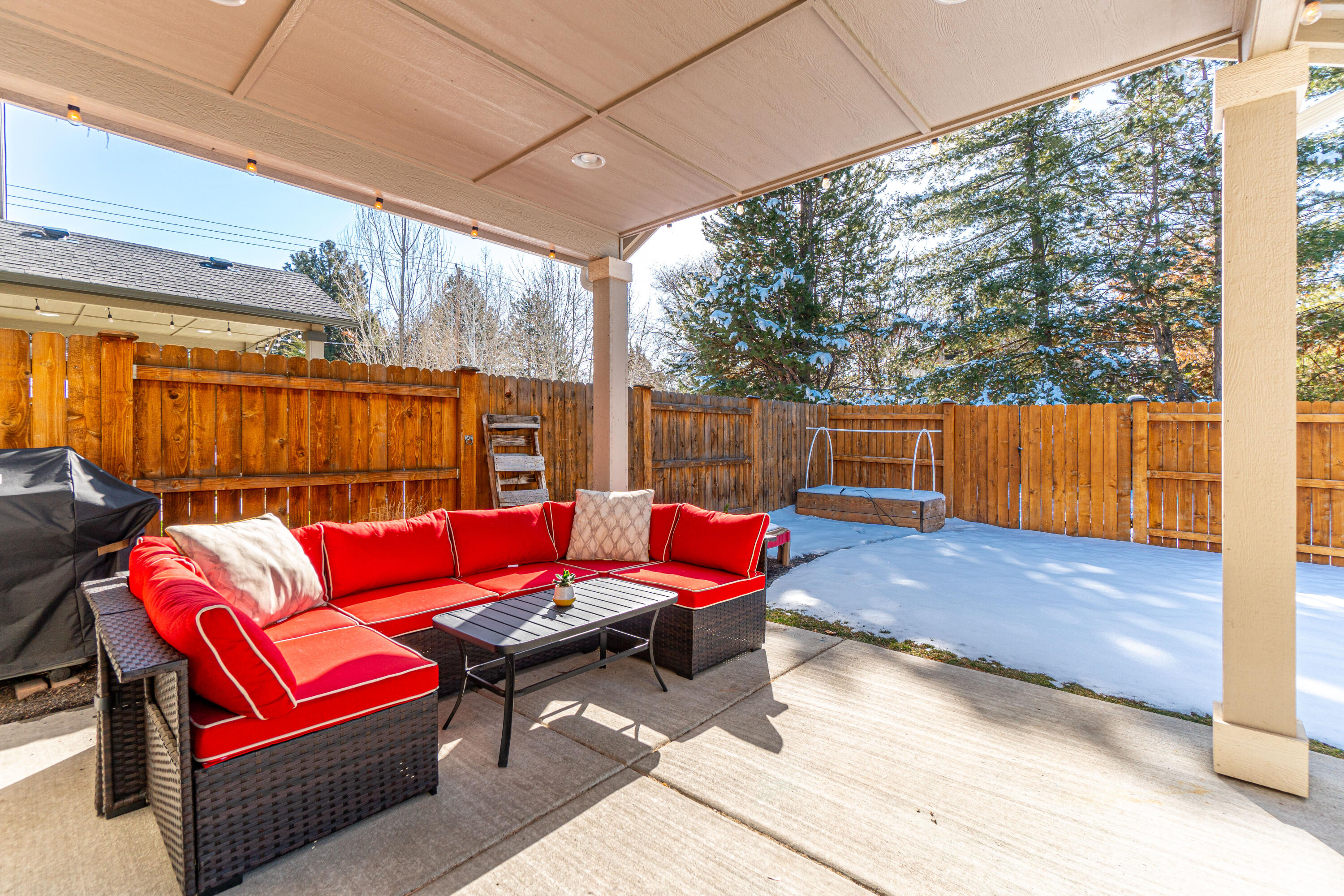 21387 NE Eagle Crossing Avenue