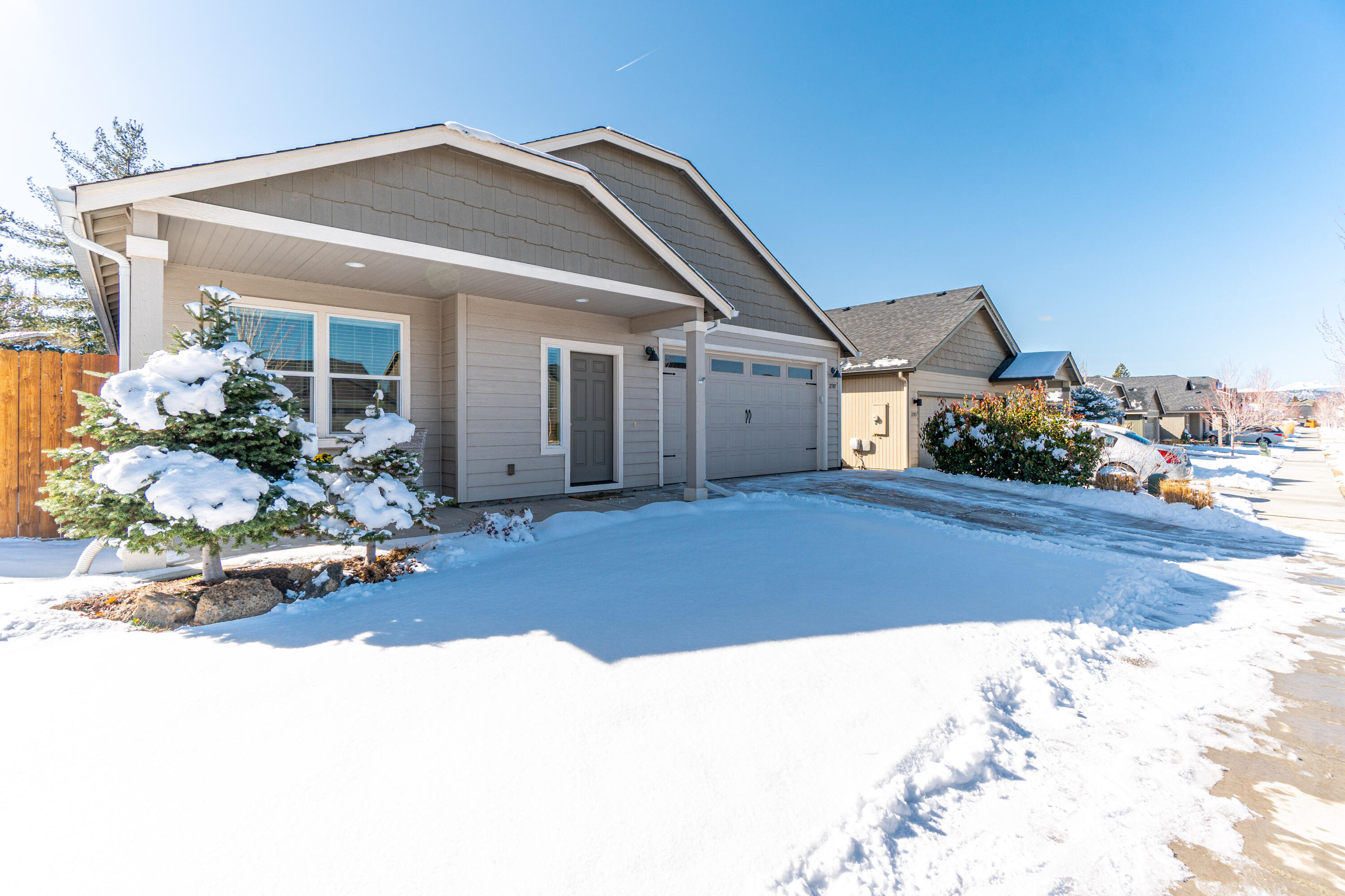 21387 NE Eagle Crossing Avenue