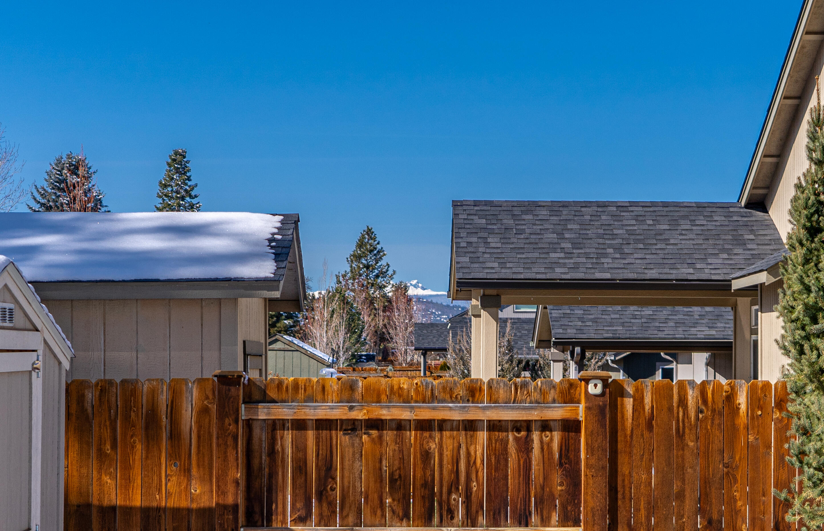 21387 NE Eagle Crossing Avenue