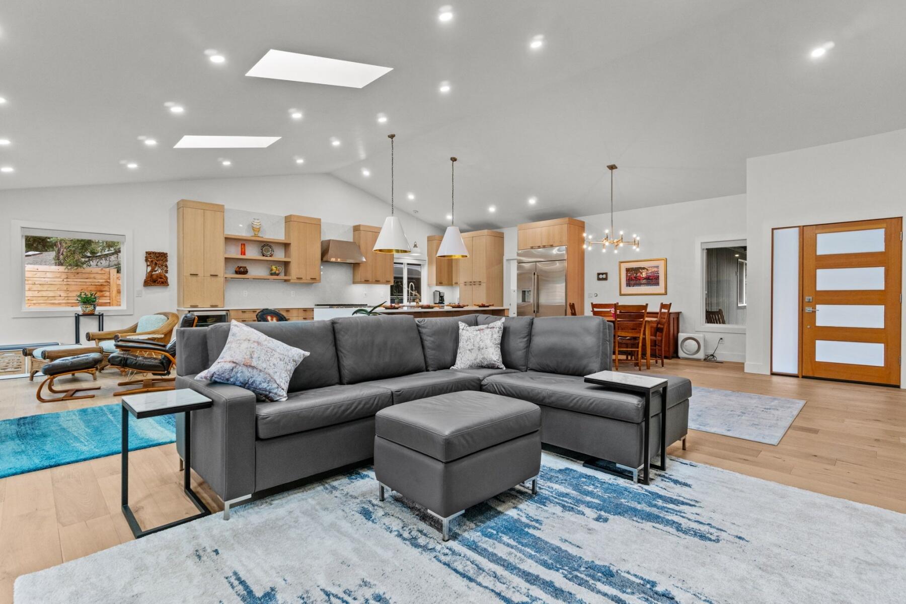 2639 NW Nordic Avenue