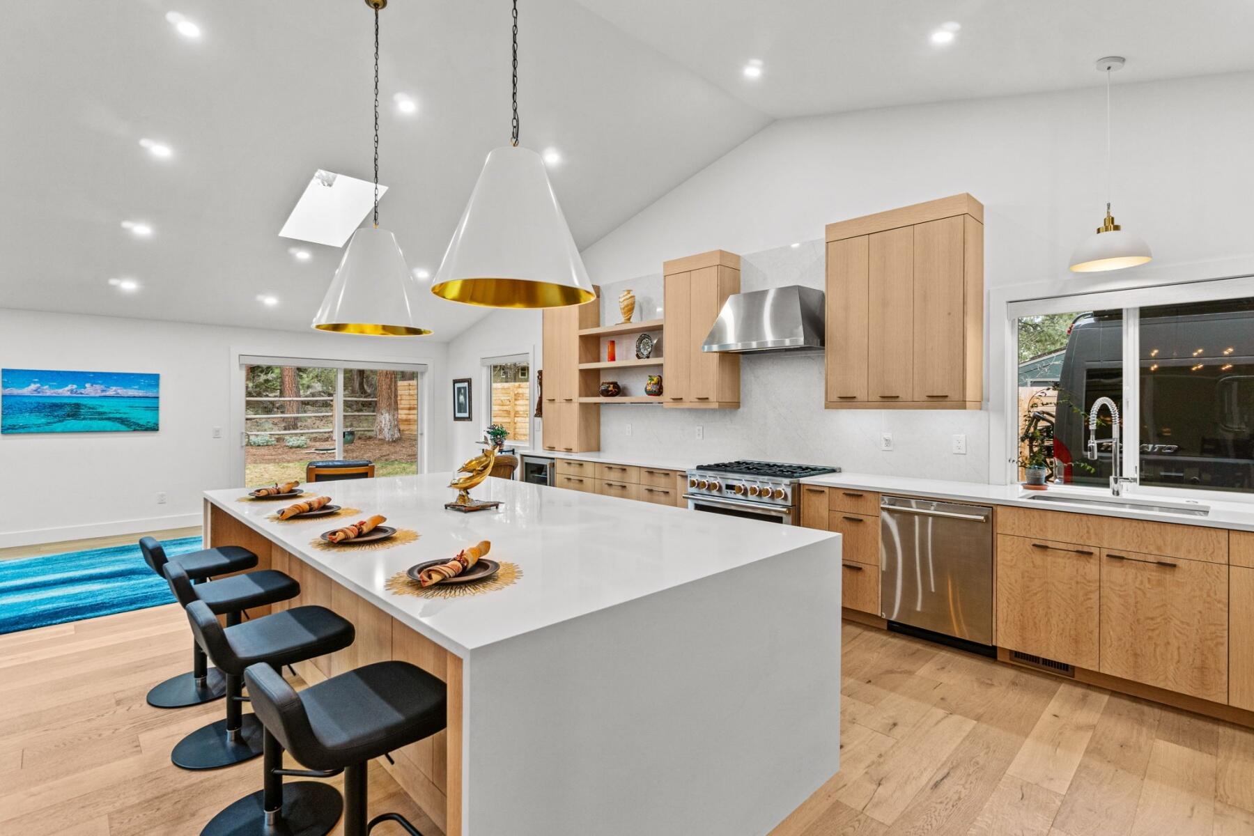 2639 NW Nordic Avenue