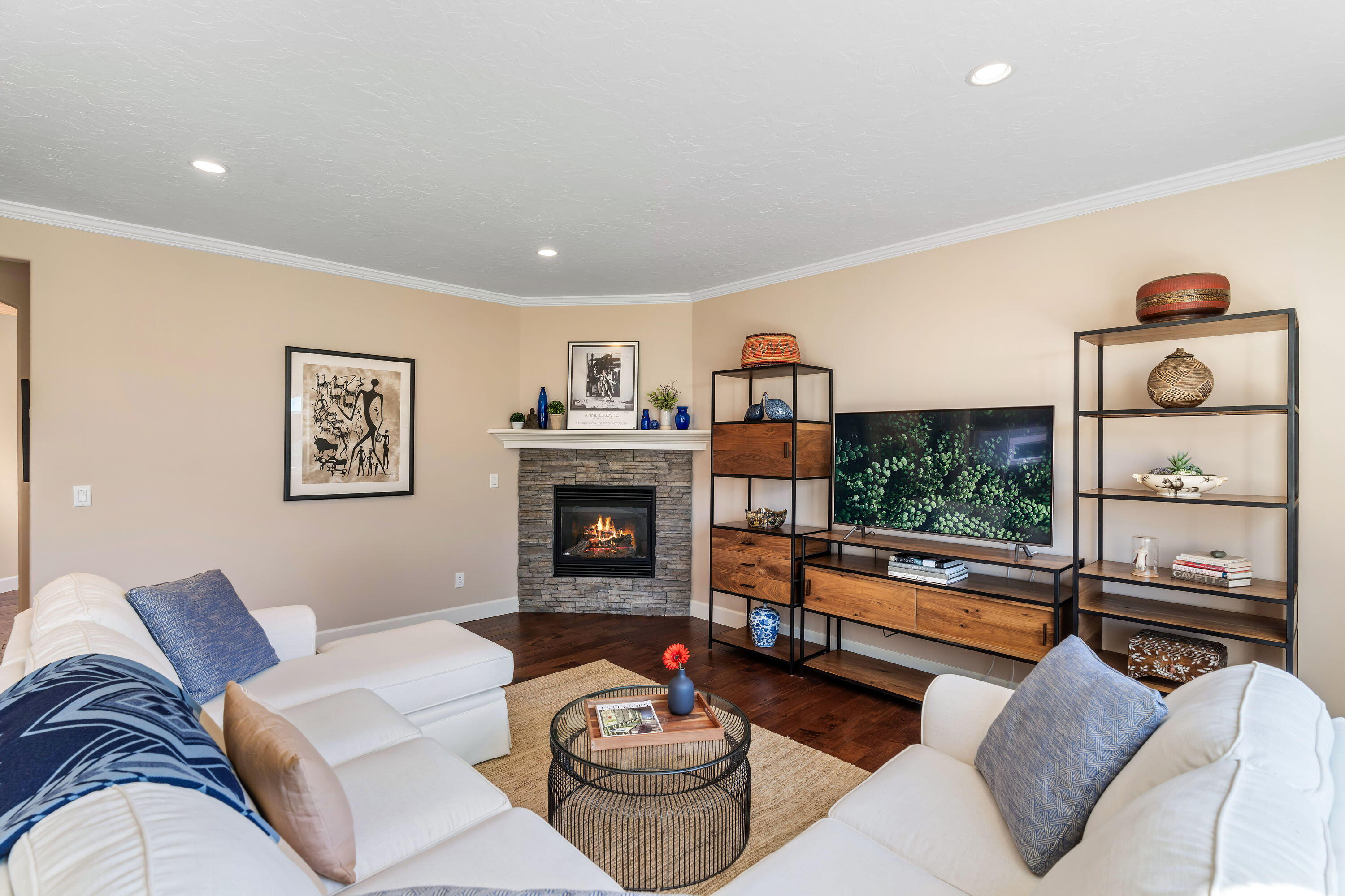 2981 NE Dogwood Drive