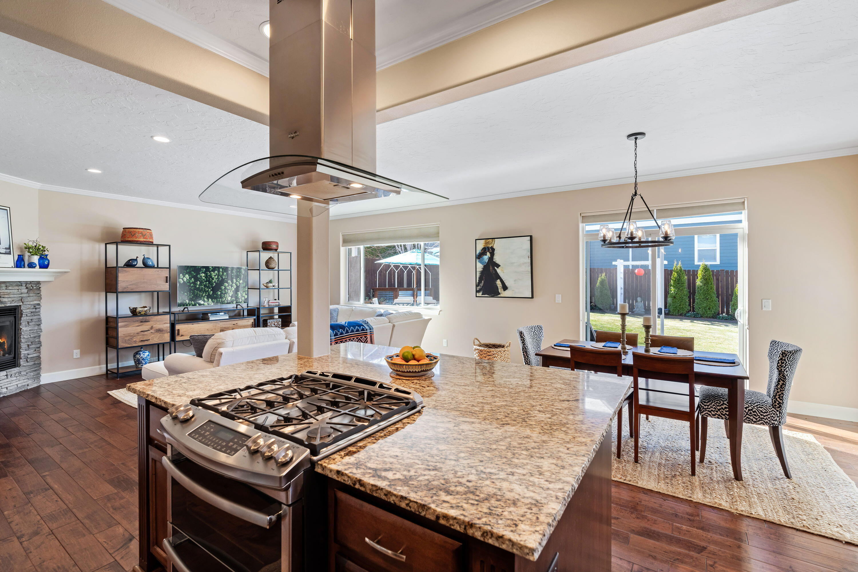 2981 NE Dogwood Drive