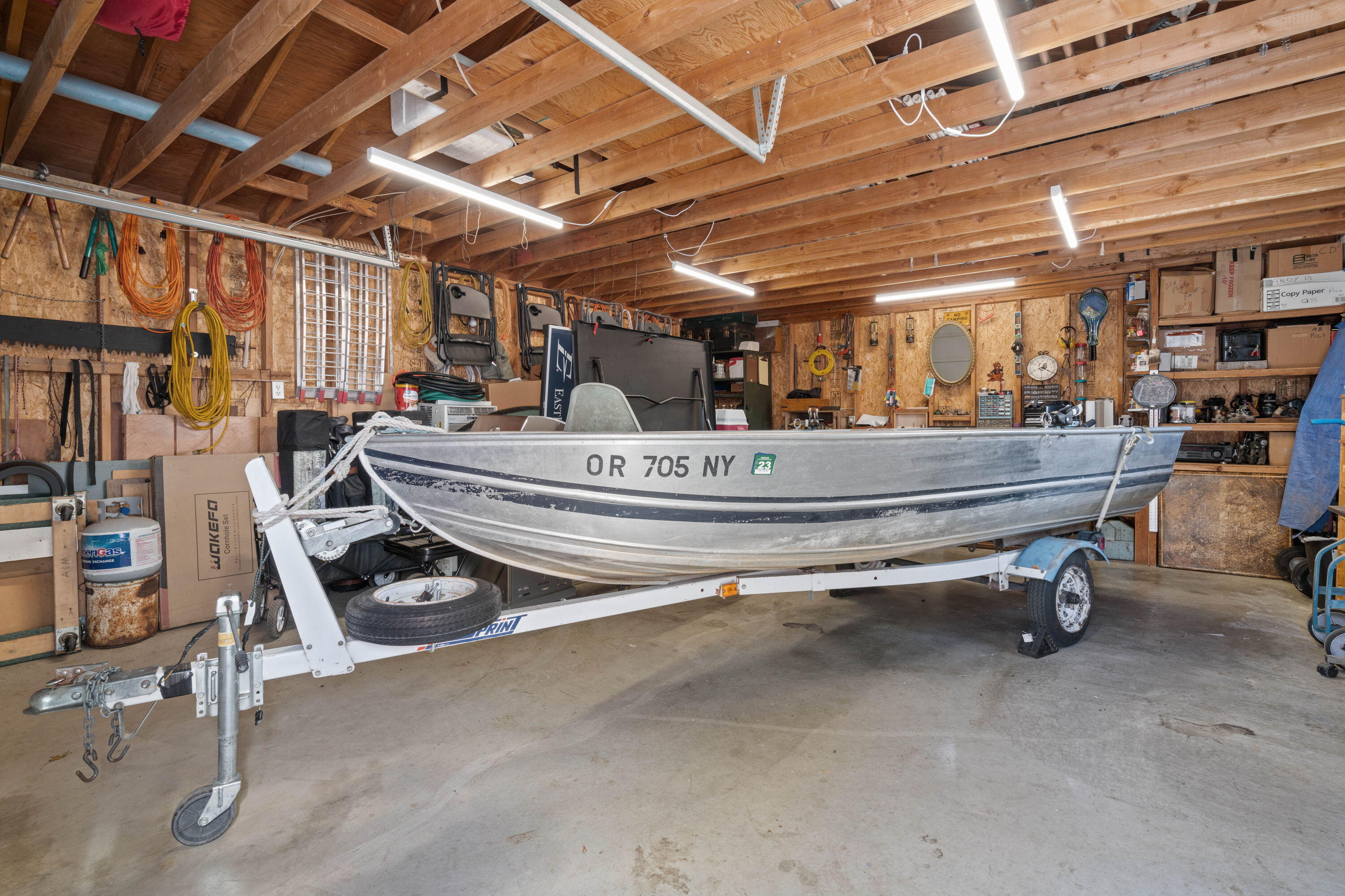 1220 NE Hollinshead Drive