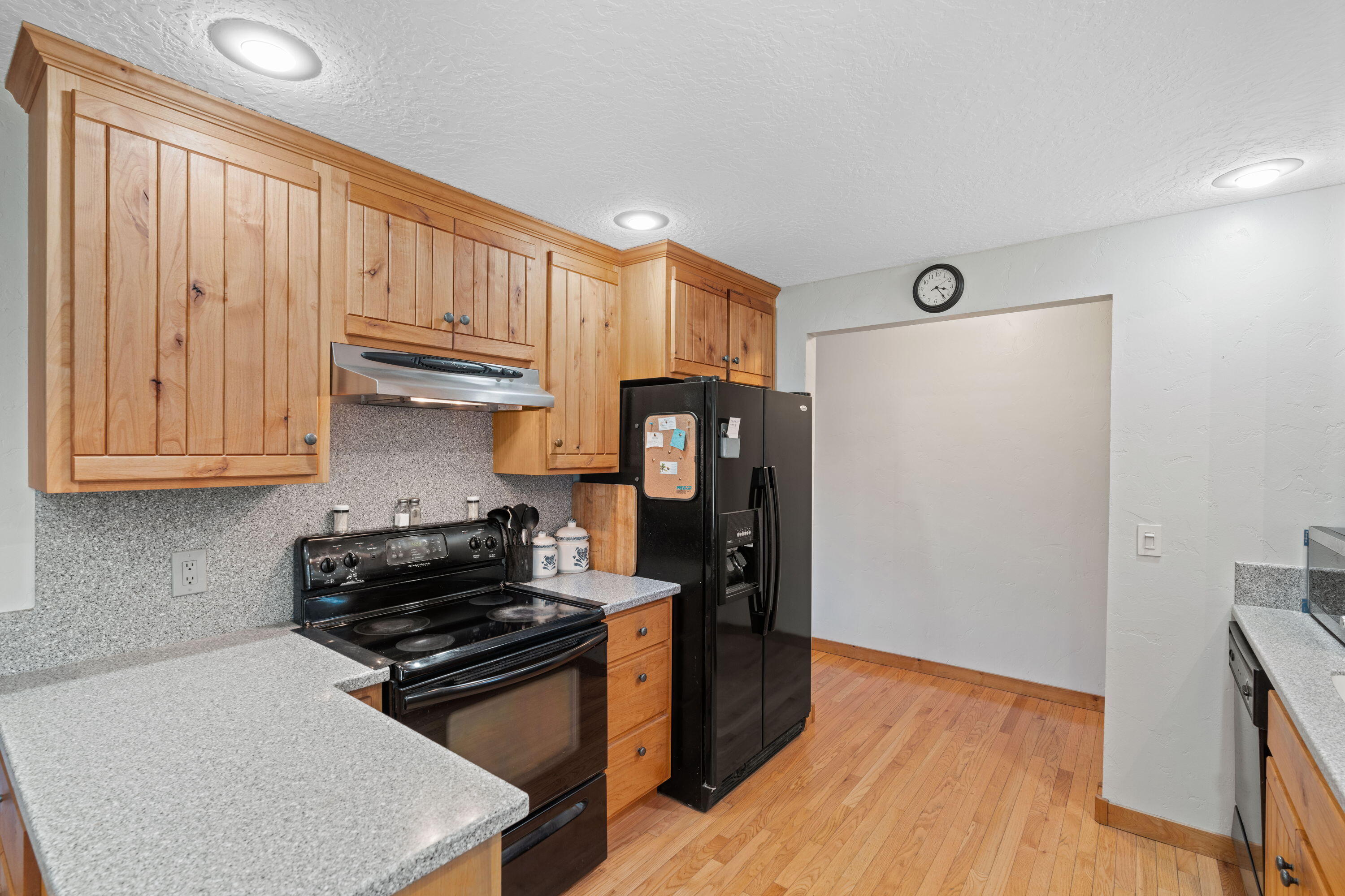 1220 NE Hollinshead Drive