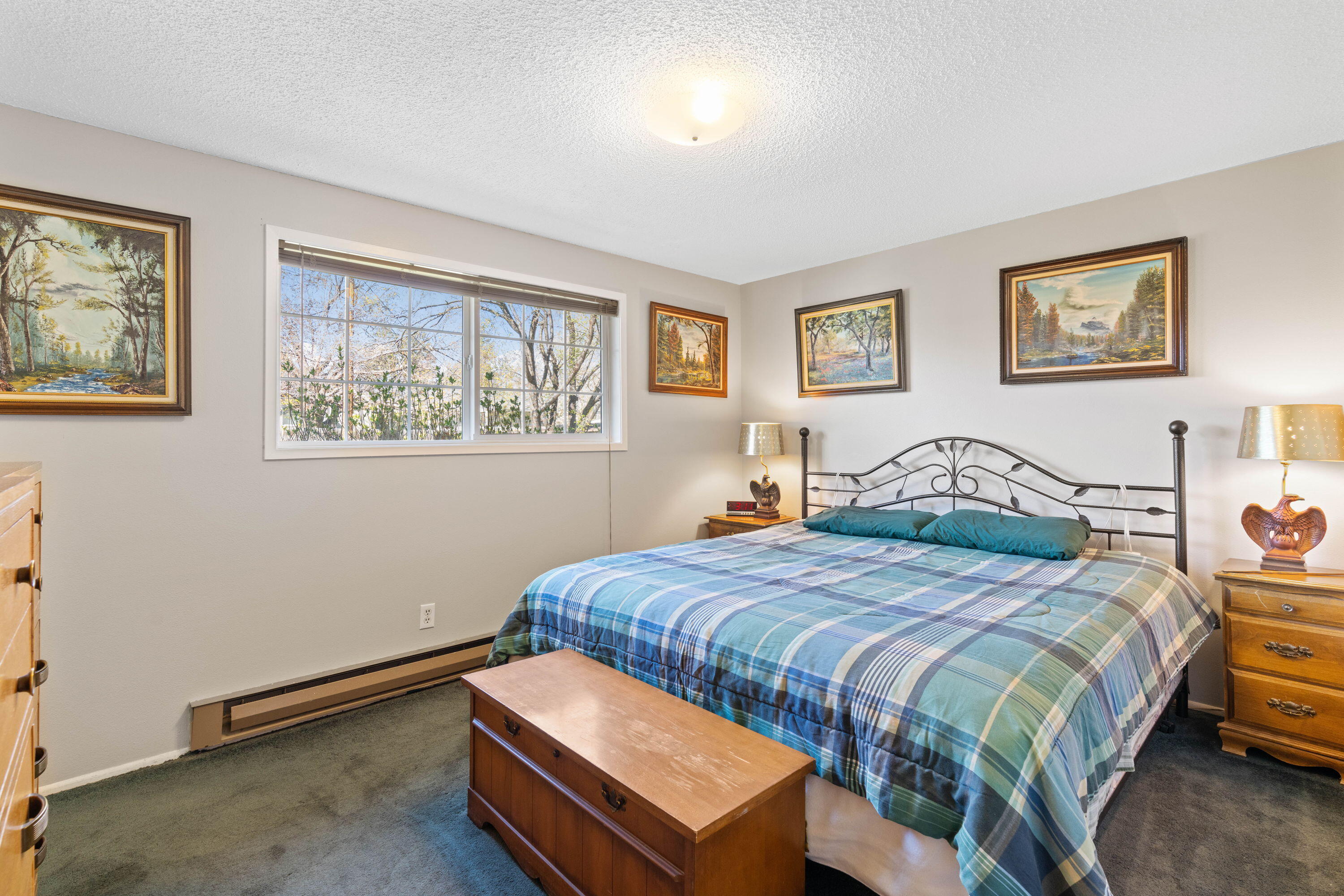 1220 NE Hollinshead Drive