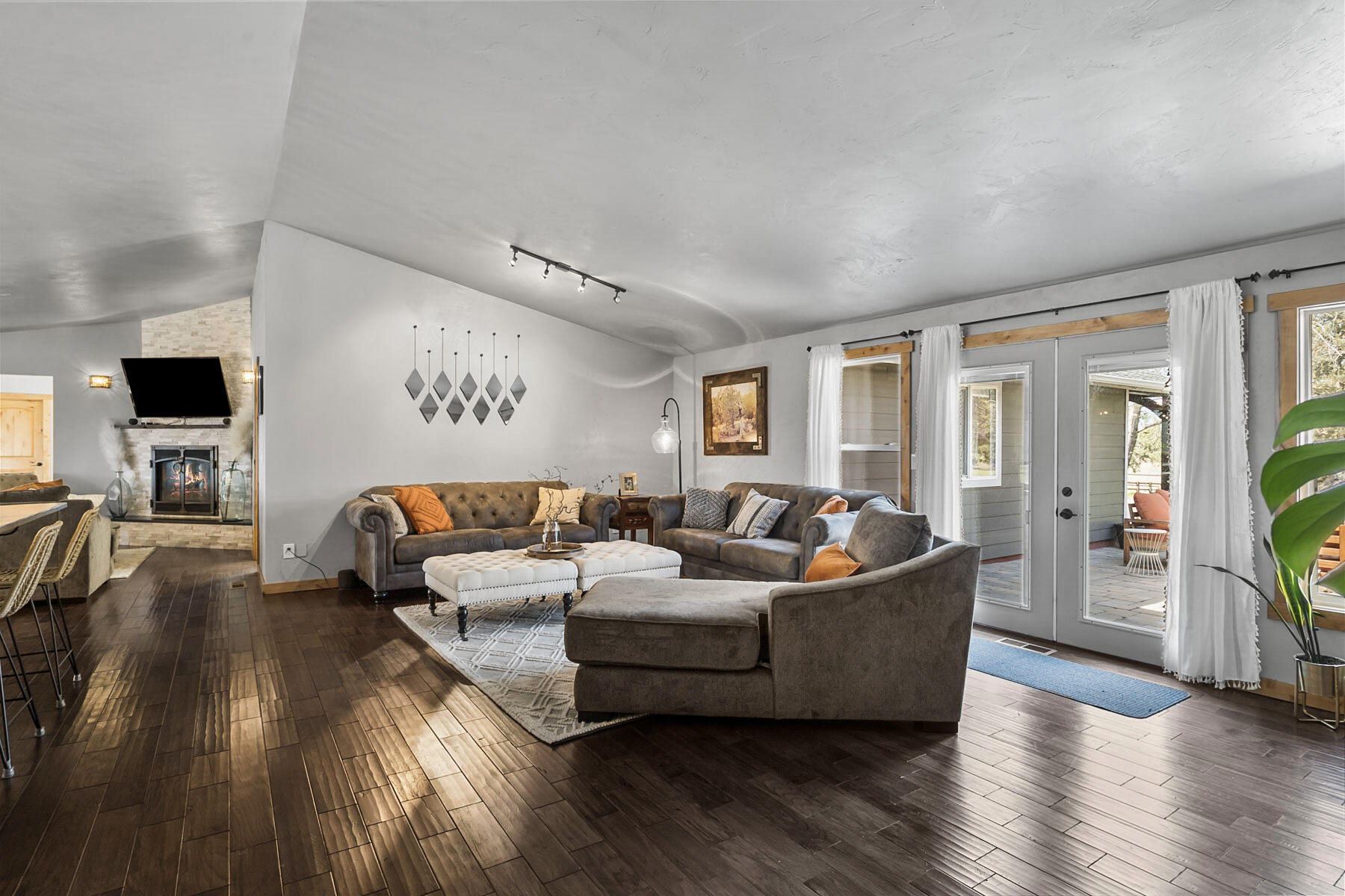 65900 Cline Falls Road