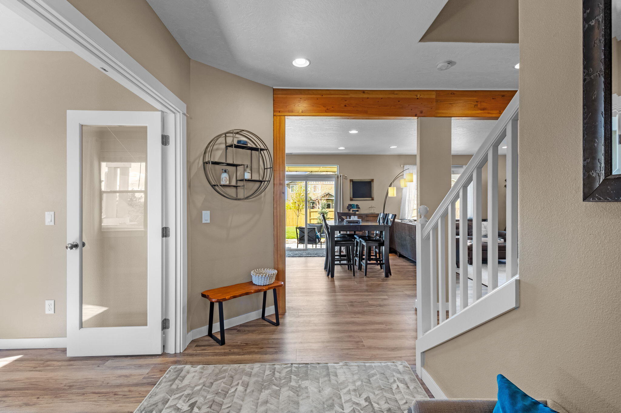 4577 SW Volcano Avenue