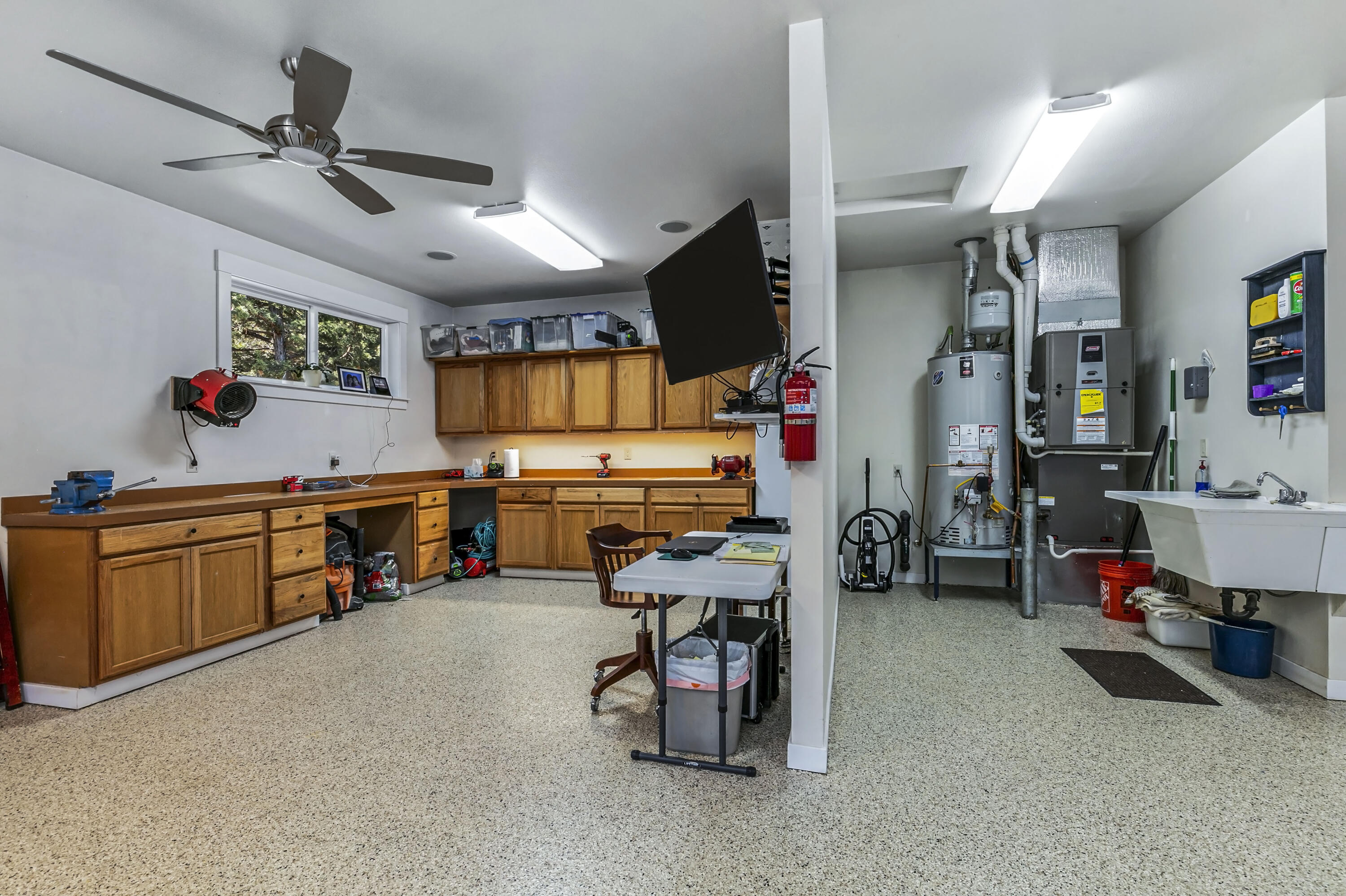 3495 NW McCready Drive