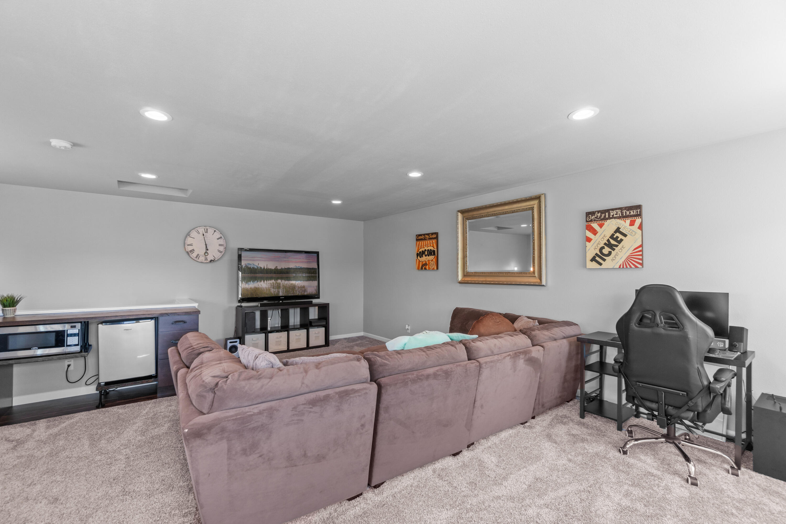61980 Bronco Lane
