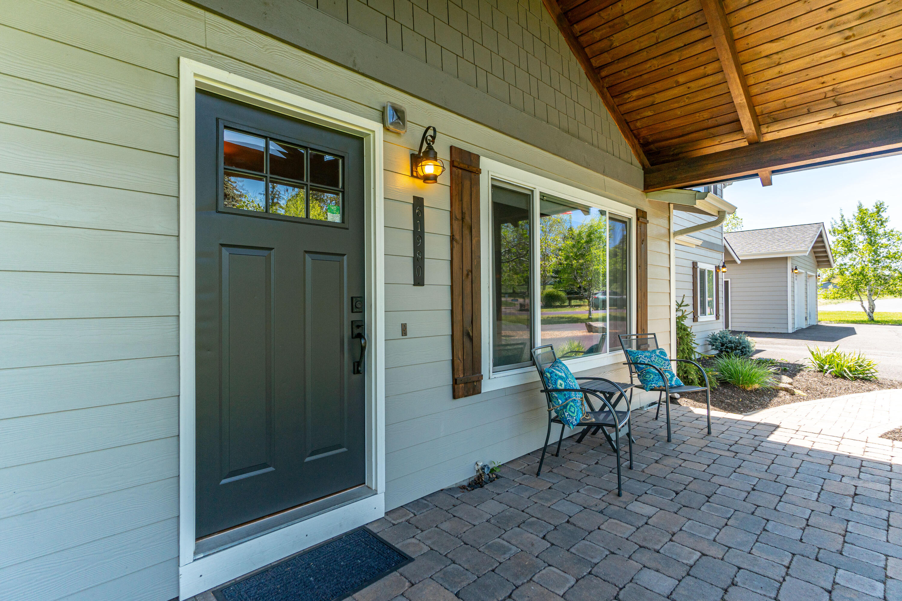 61980 Bronco Lane
