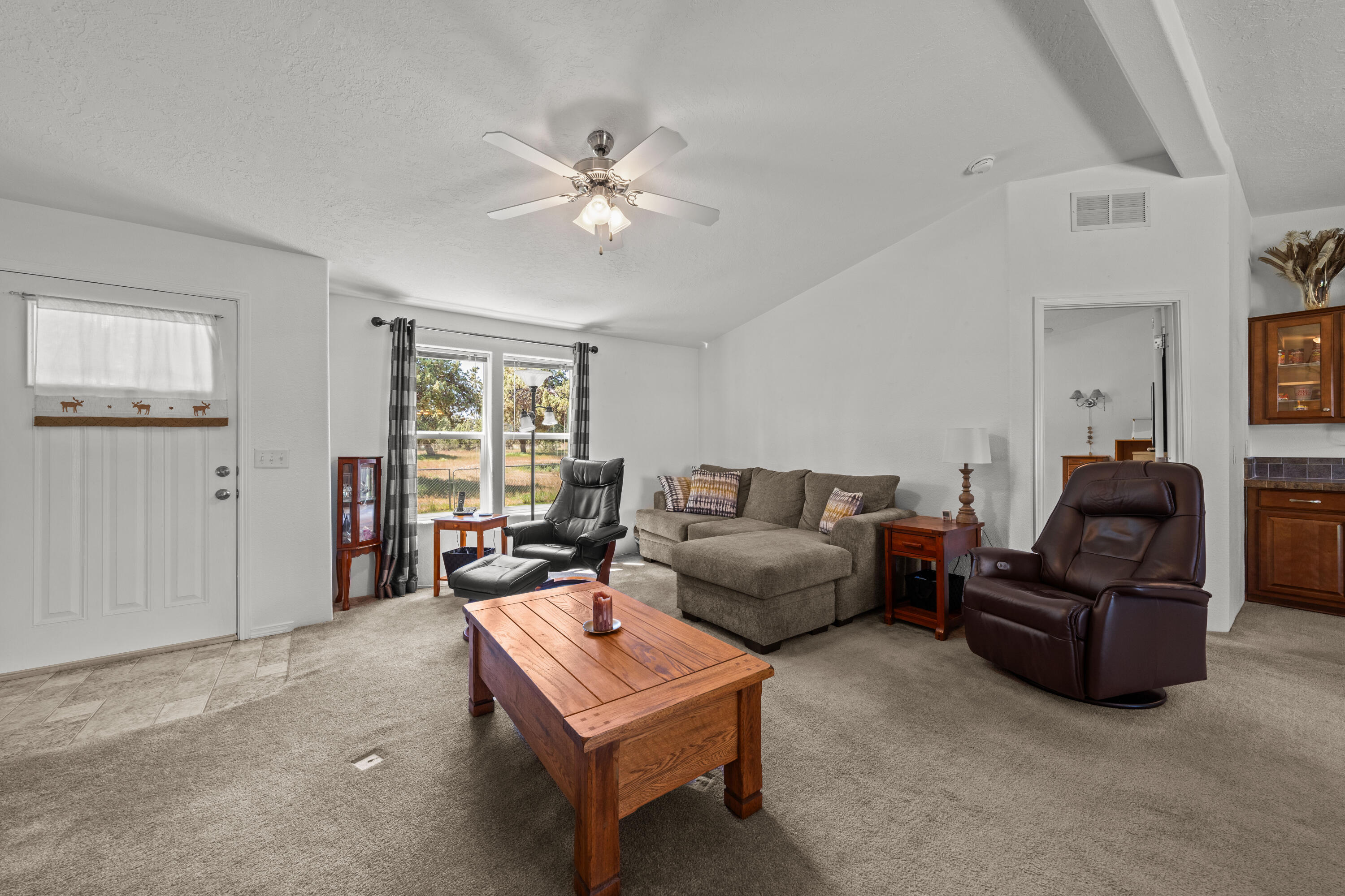 4348 NE 29th Street