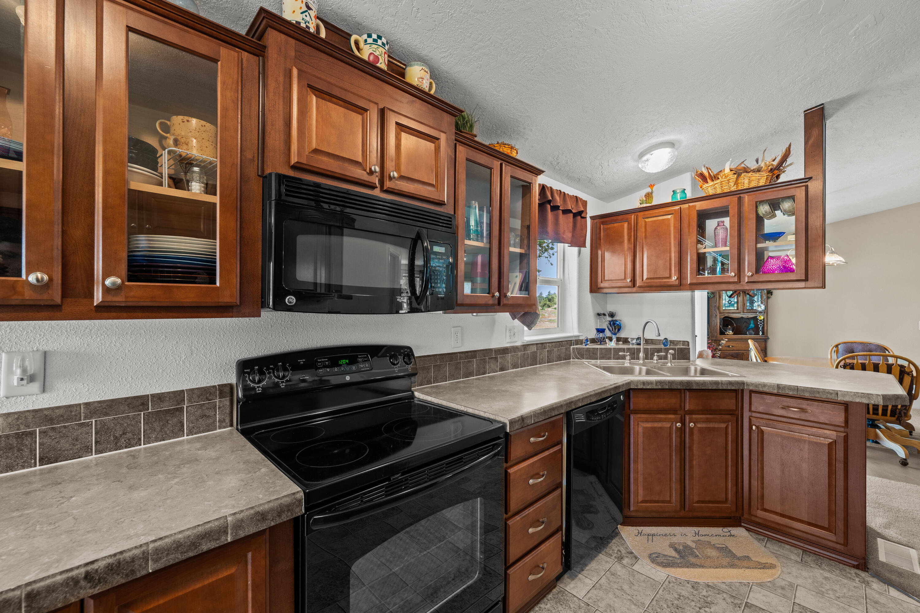 4348 NE 29th Street