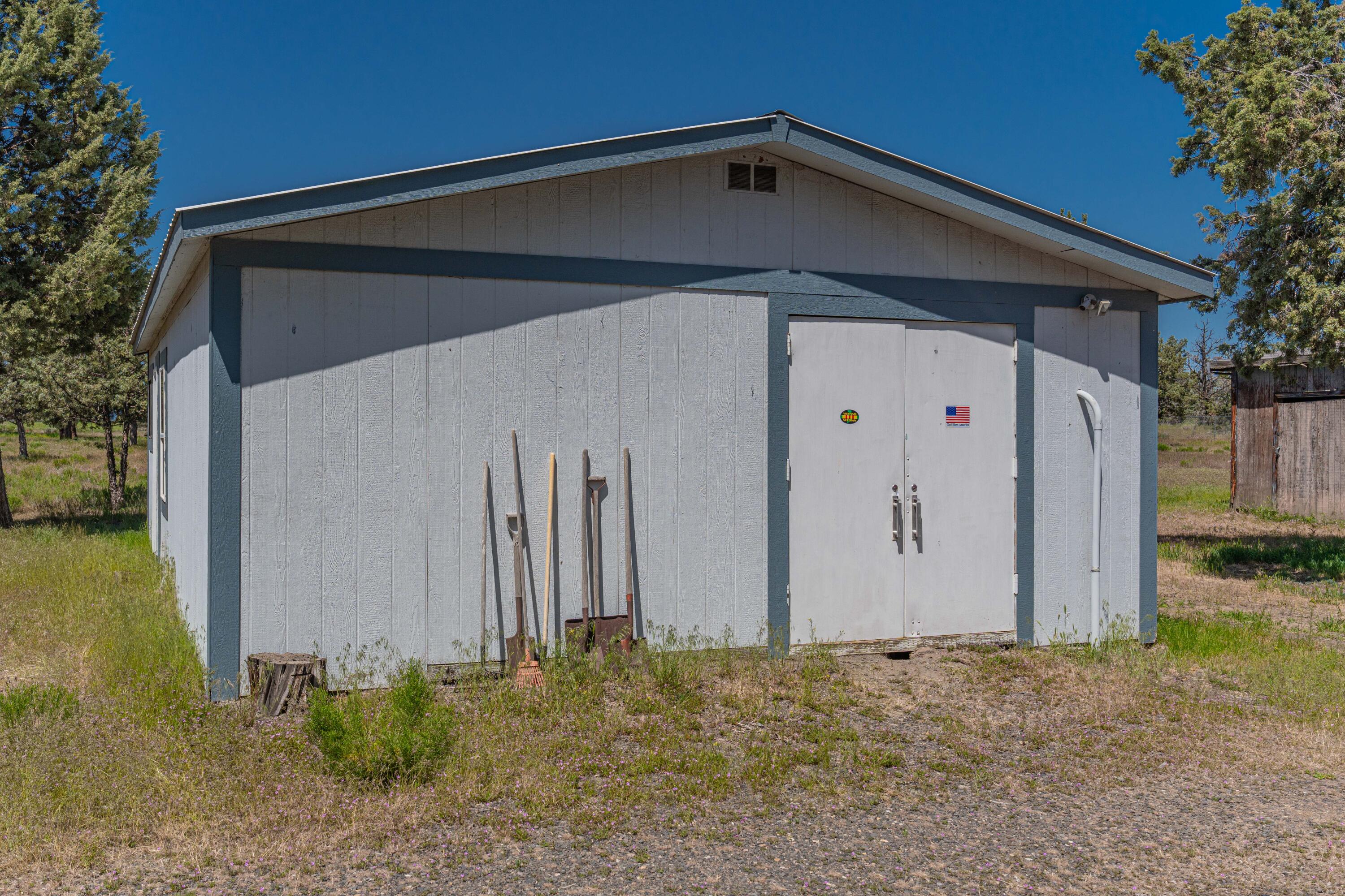 4348 NE 29th Street