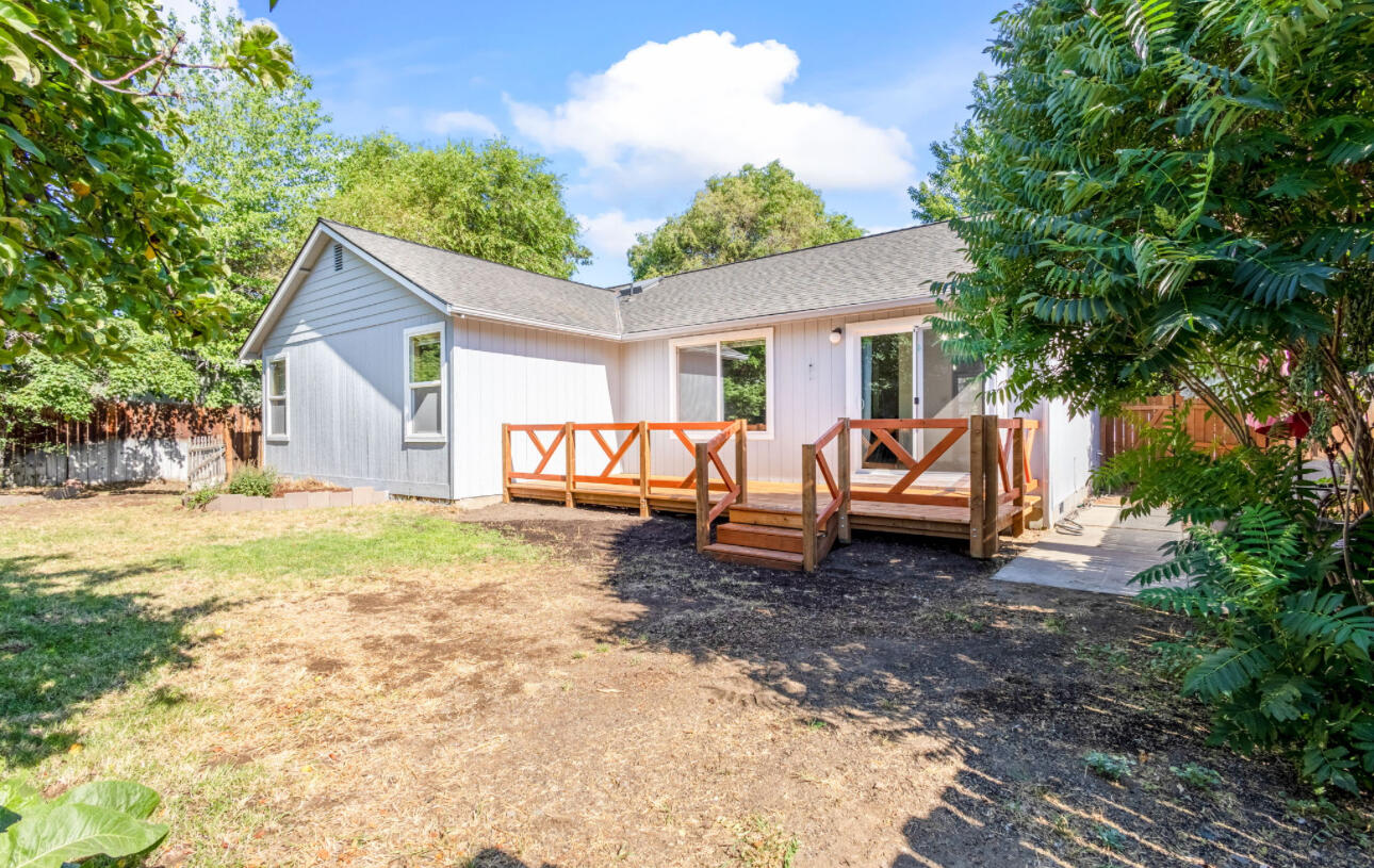 1953 NE Jackson Avenue