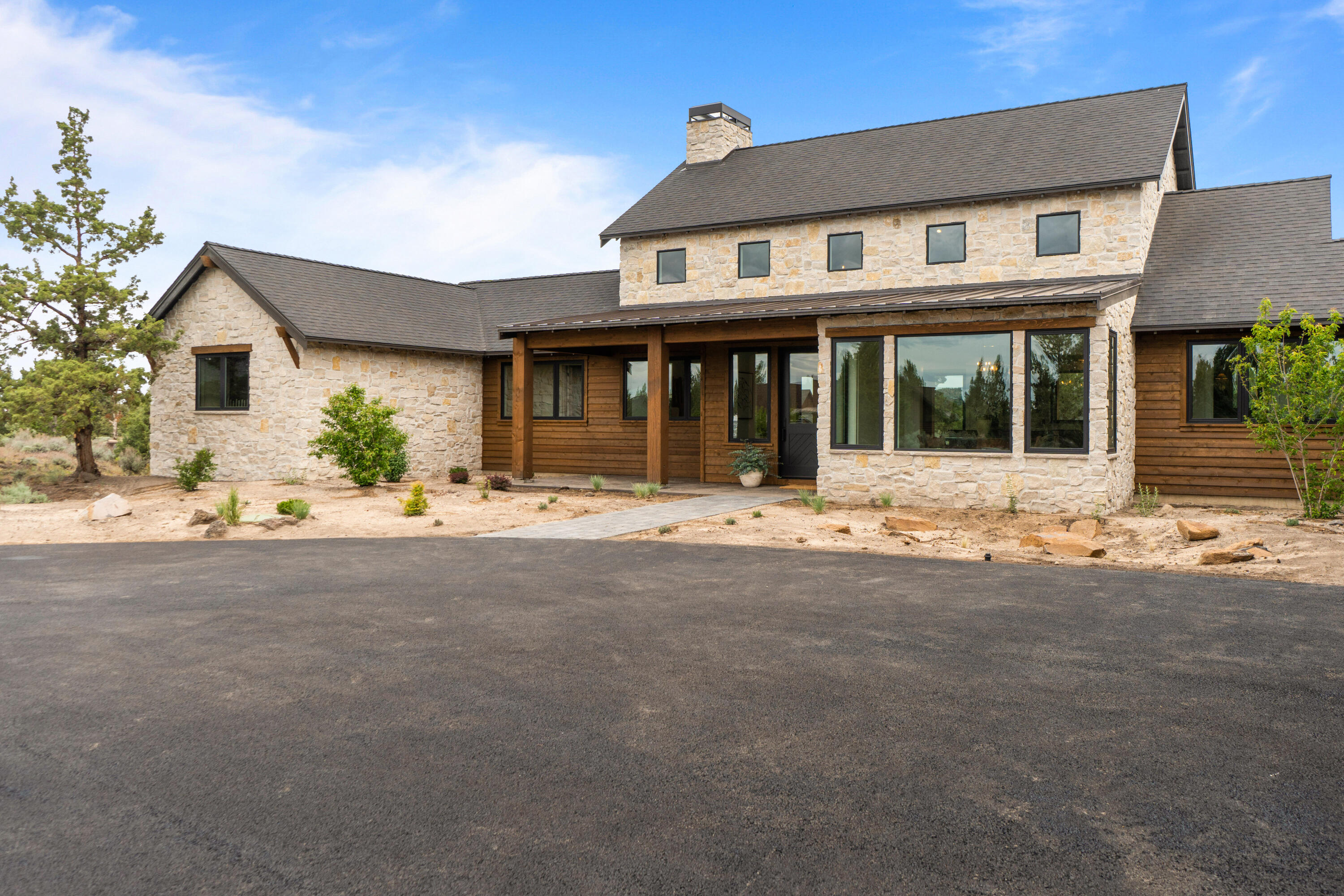 16557 SW Wildhorse Court