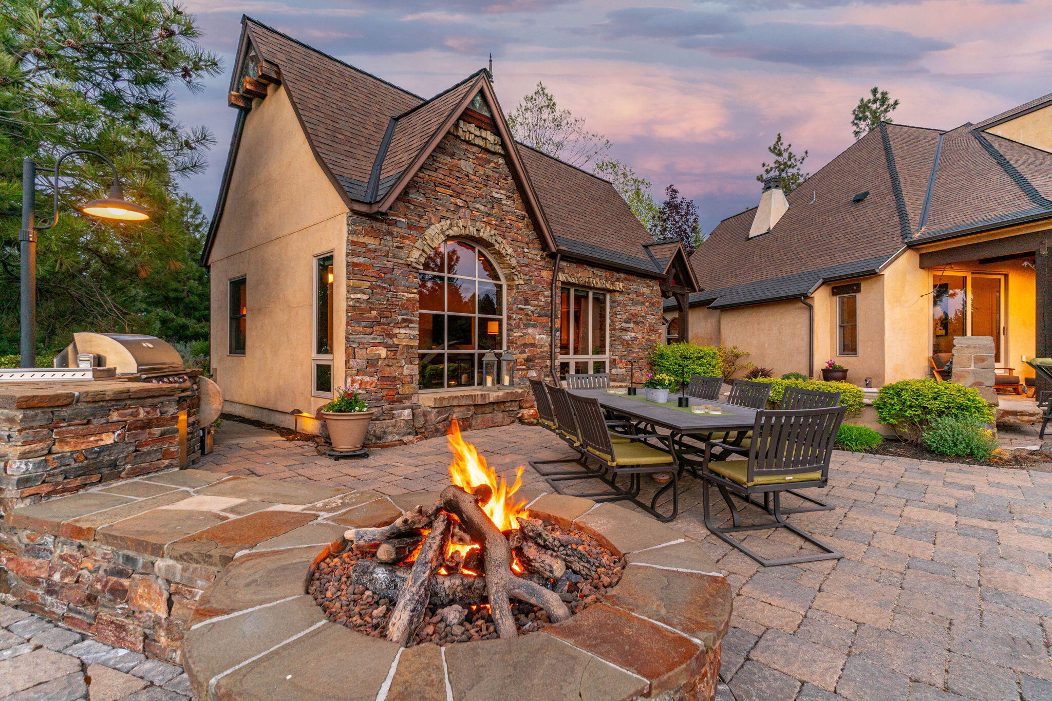 61279 Gorge View Street