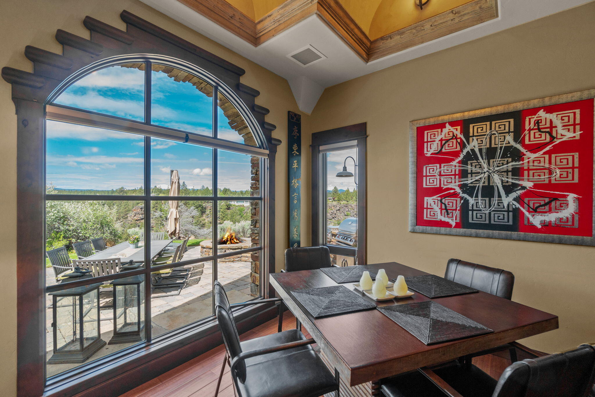 61279 Gorge View Street