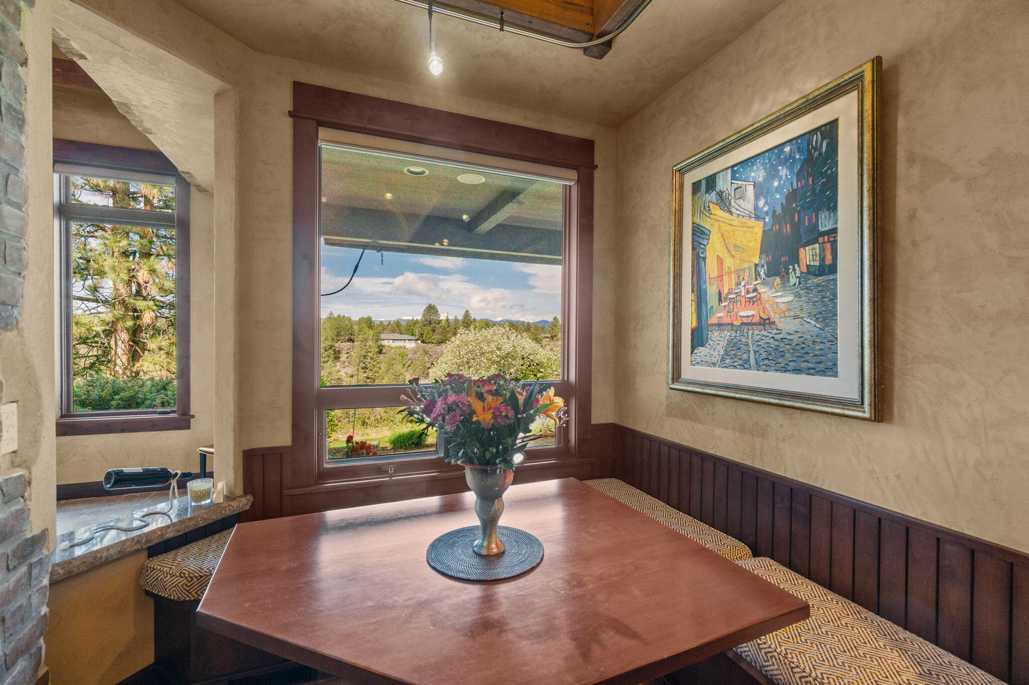 61279 Gorge View Street