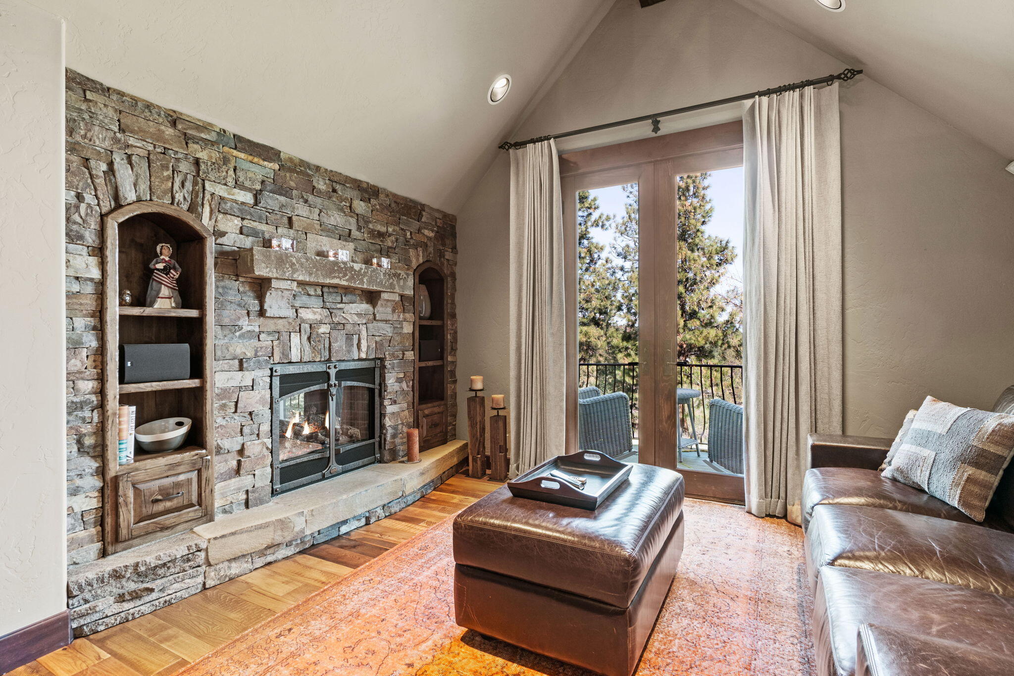 61279 Gorge View Street