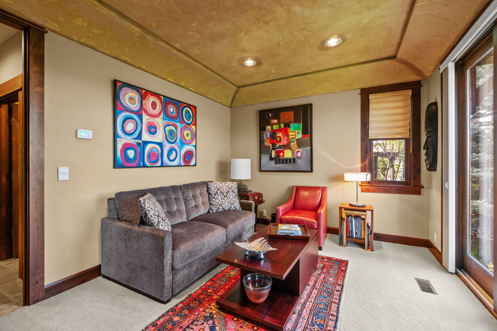 61279 Gorge View Street