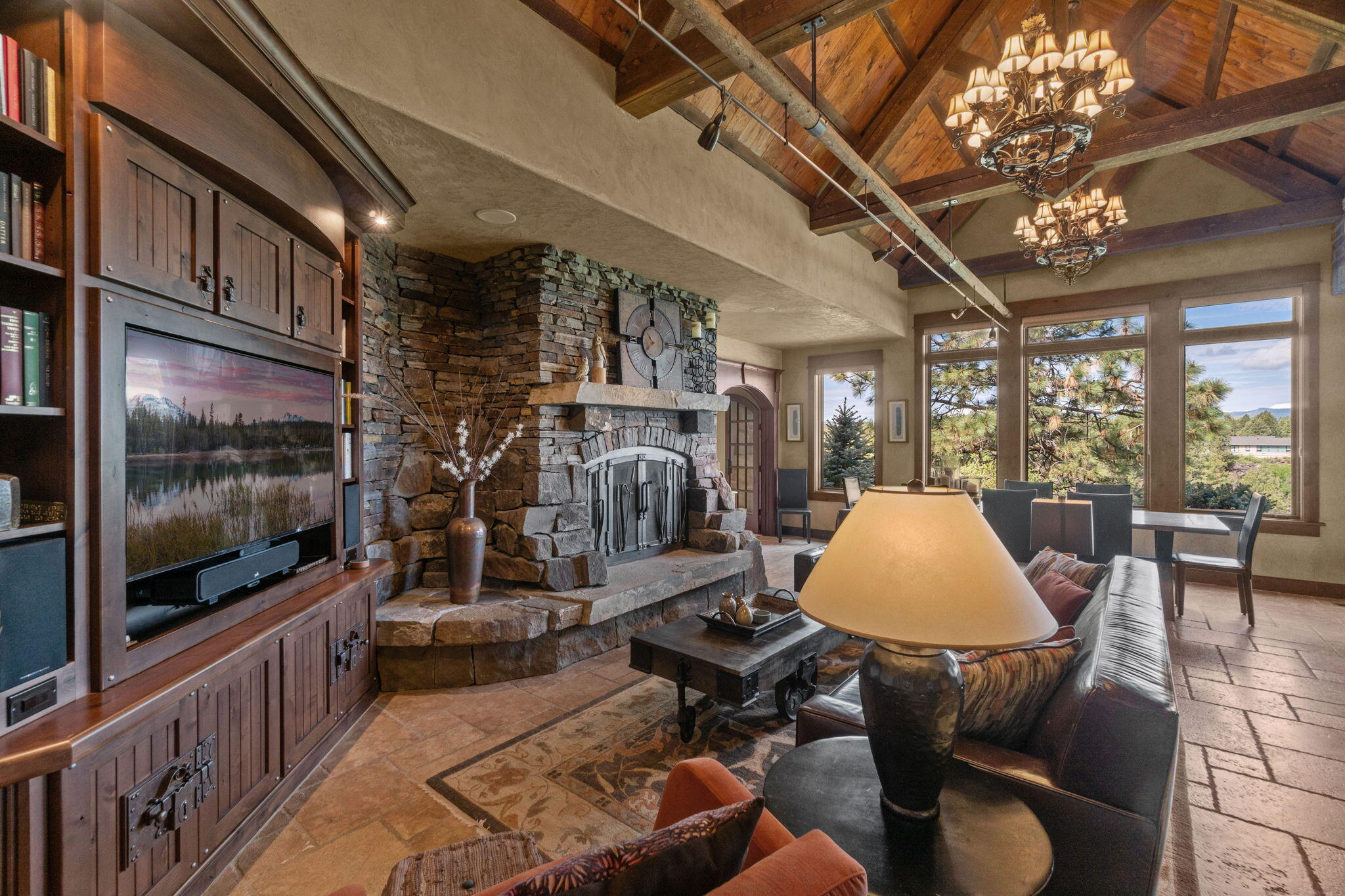 61279 Gorge View Street