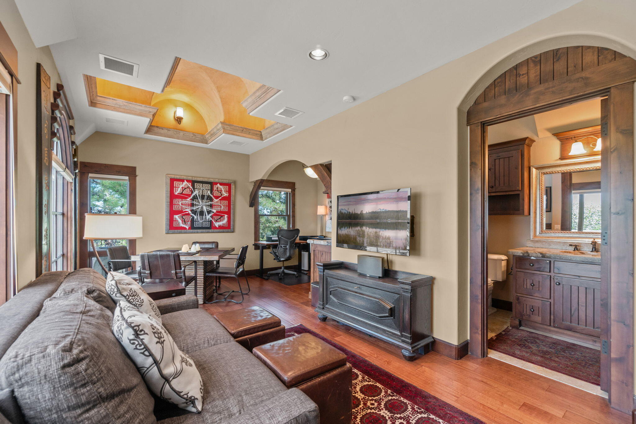 61279 Gorge View Street