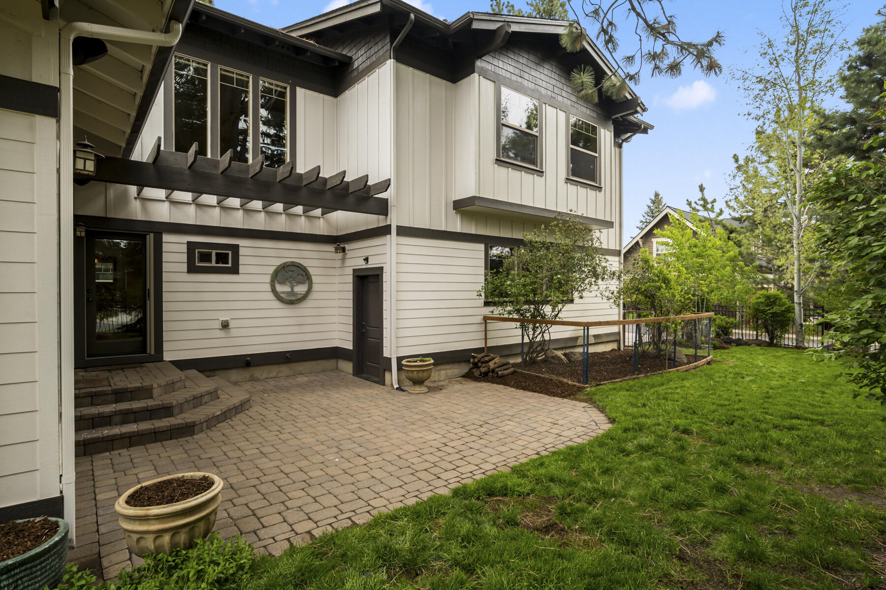 2378 NW Brickyard Street