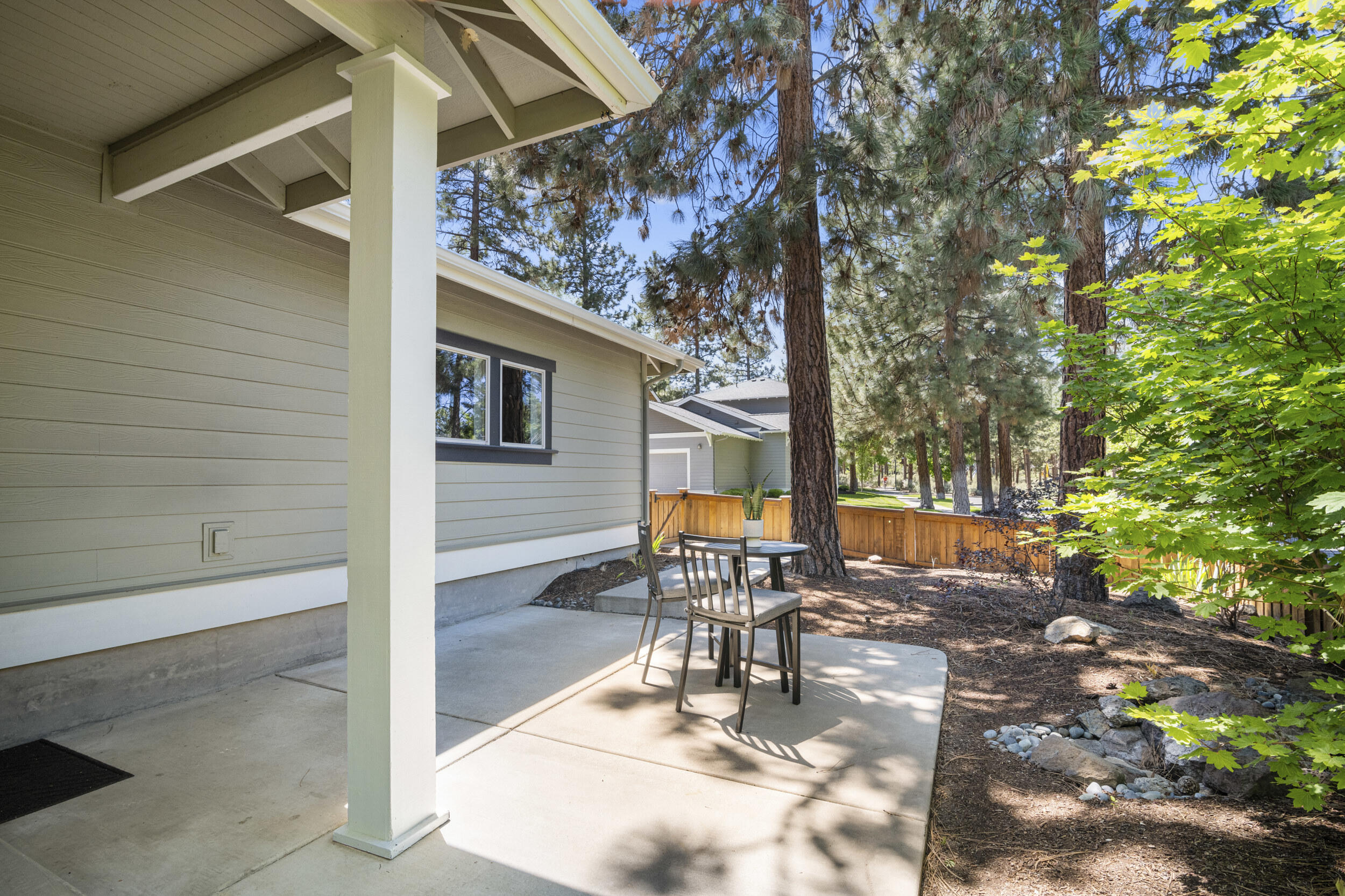 2311 NW High Lakes Loop