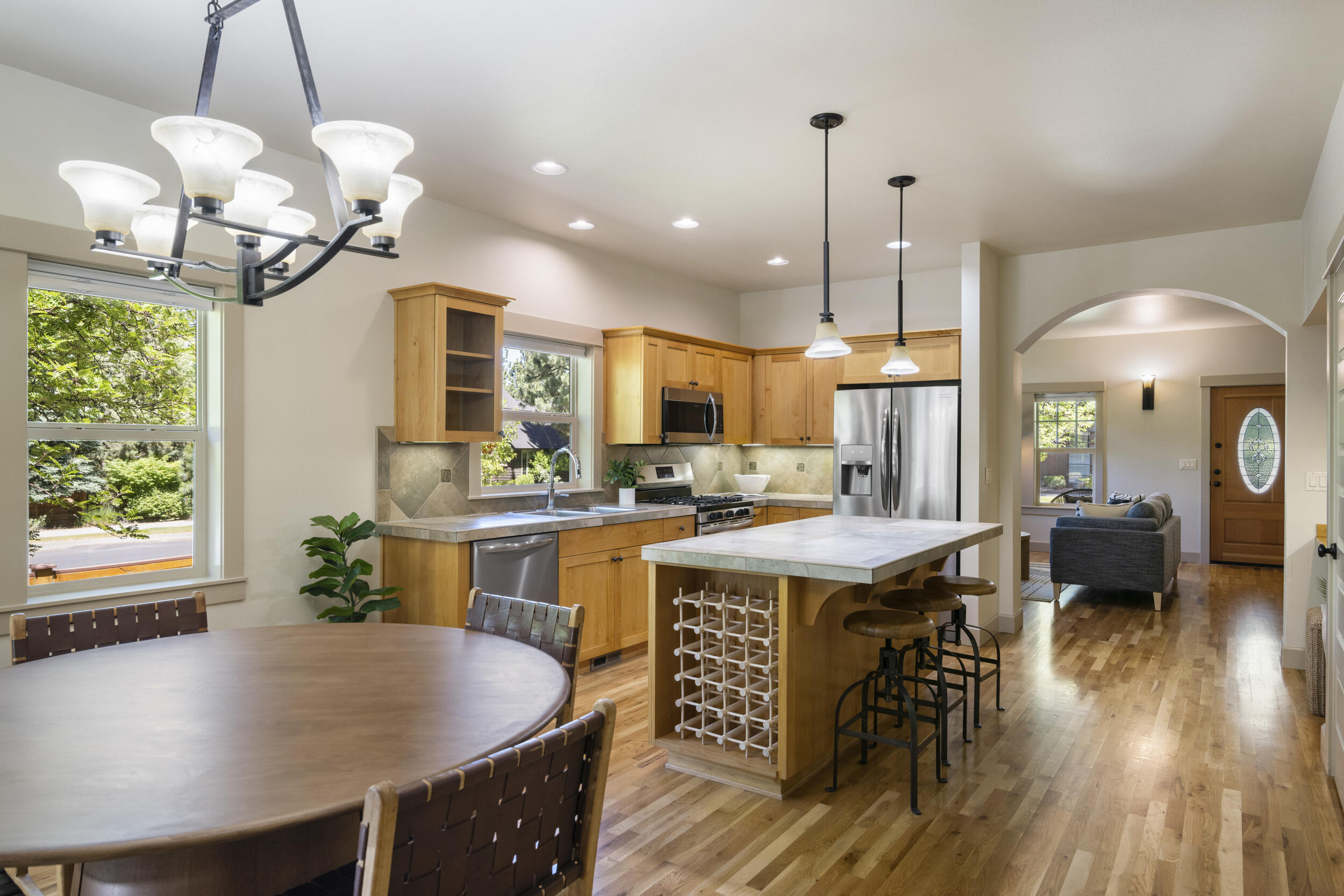 2311 NW High Lakes Loop