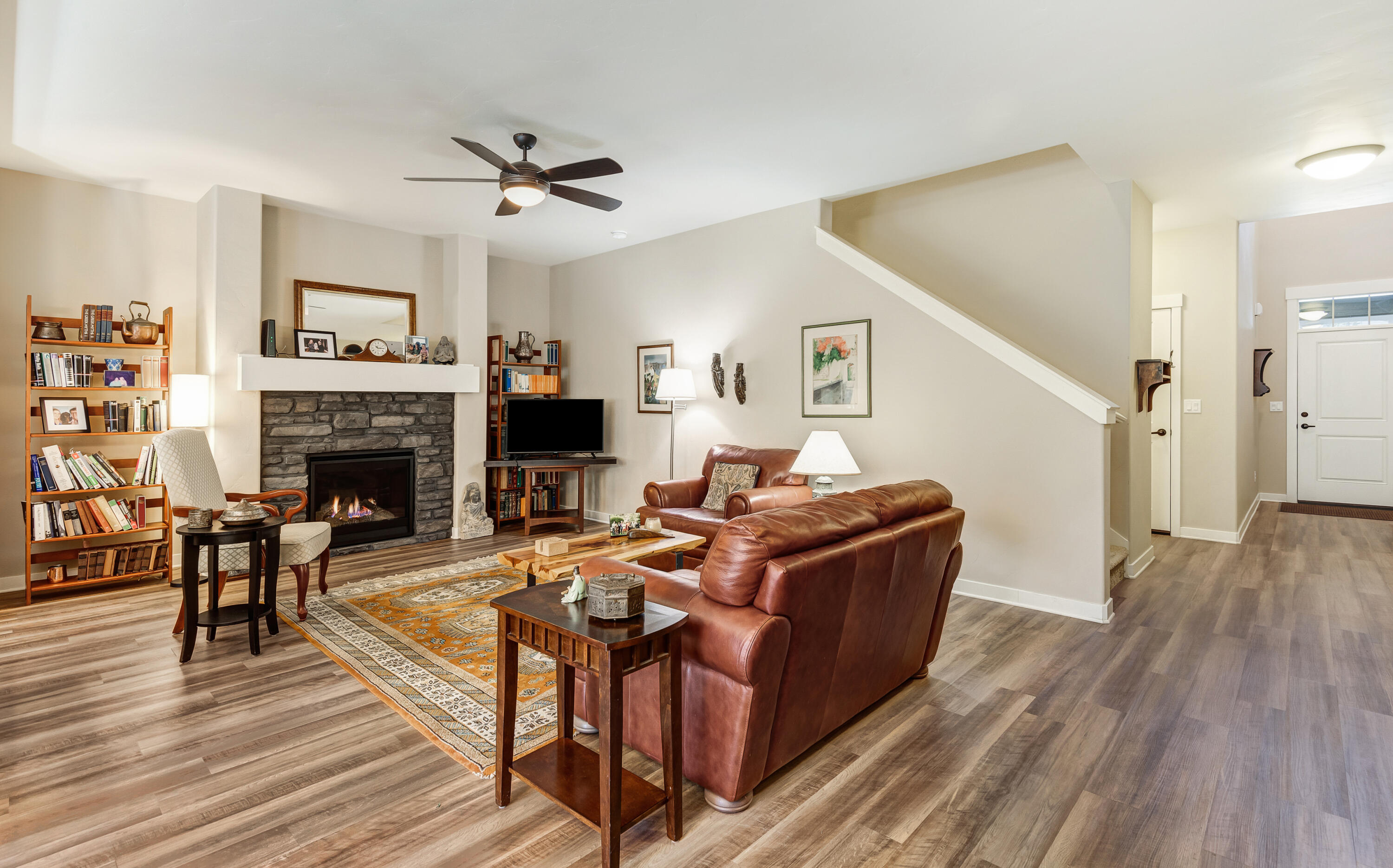 60443 Hedgewood Lane