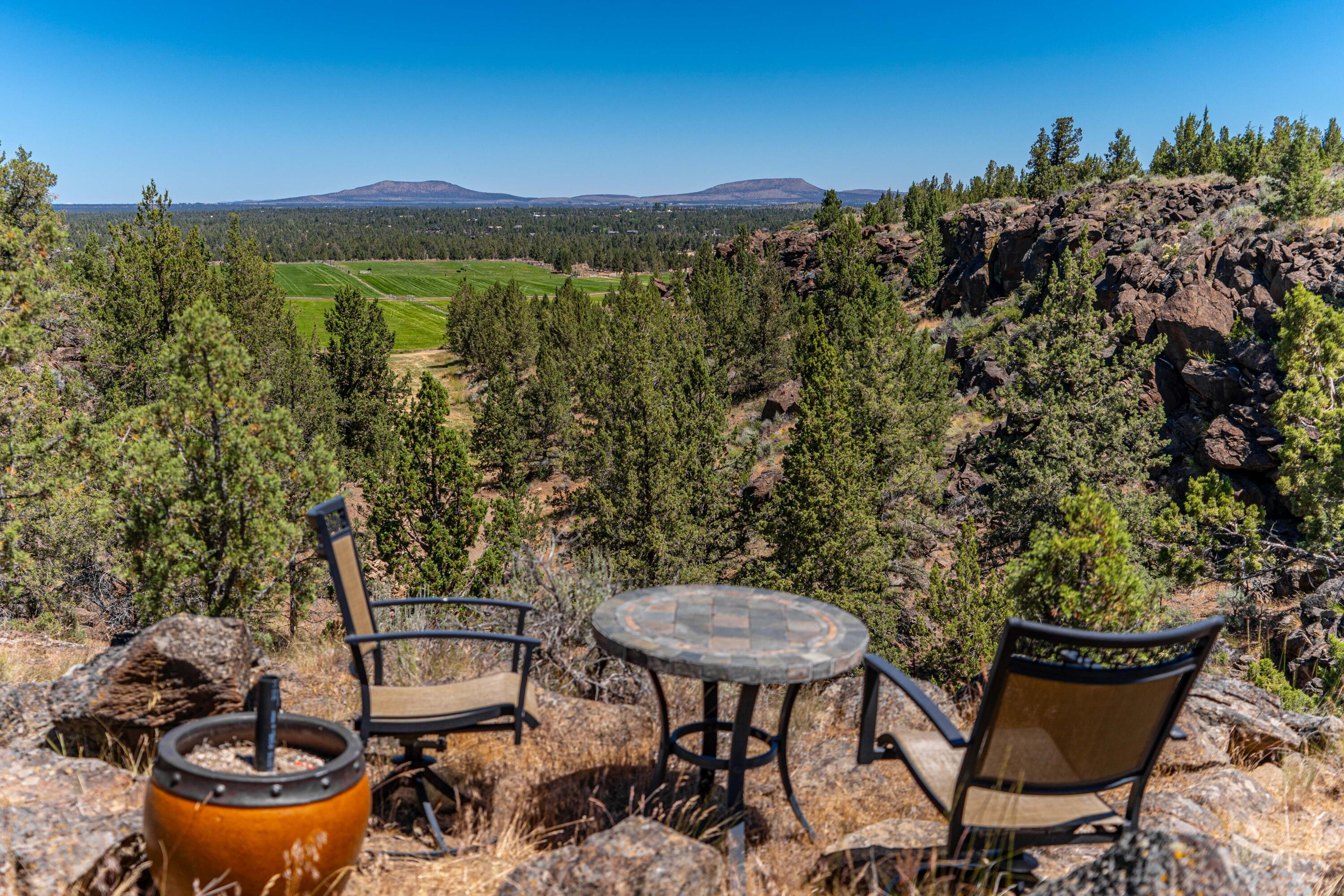 6625 NW Poplar Drive