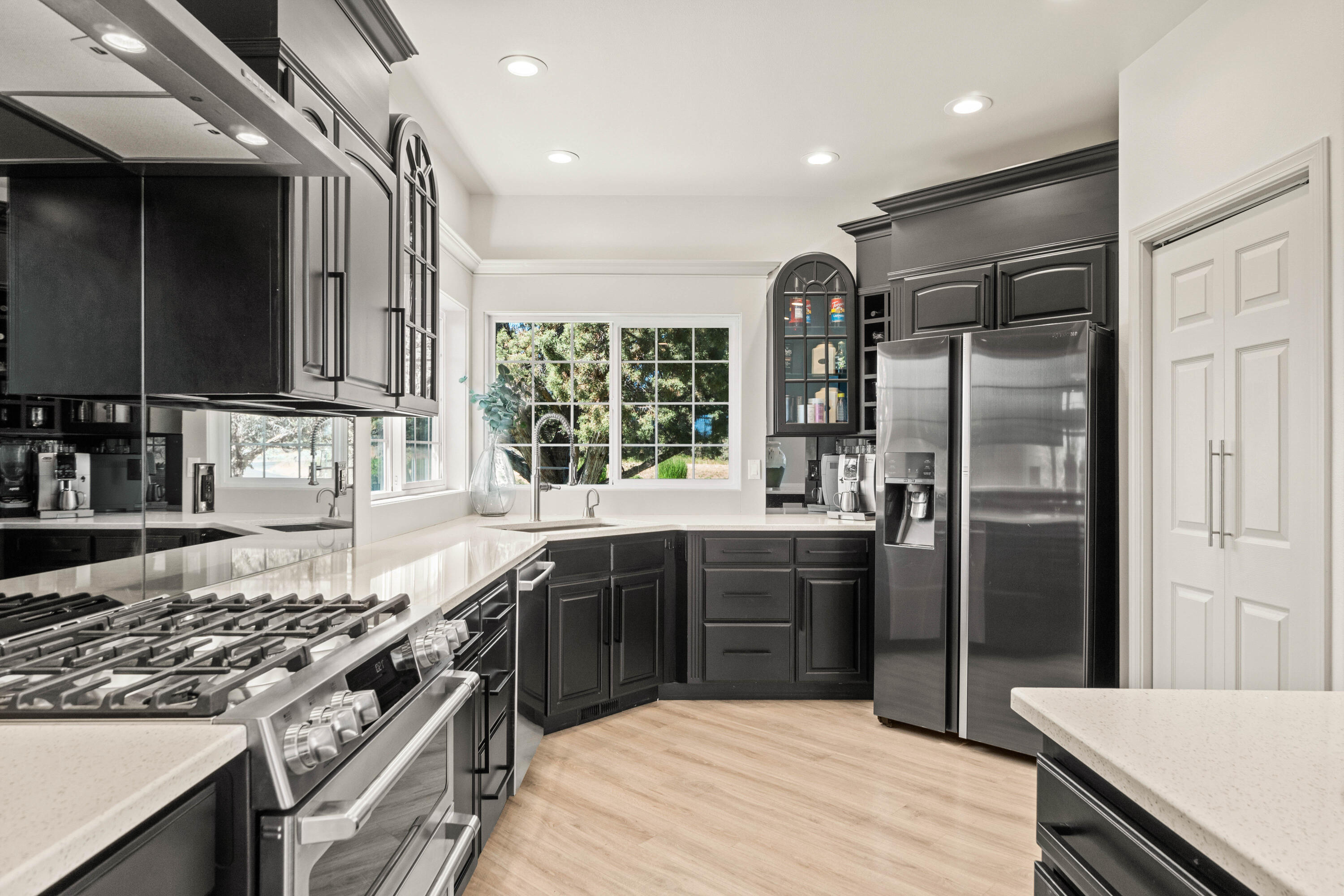 6625 NW Poplar Drive