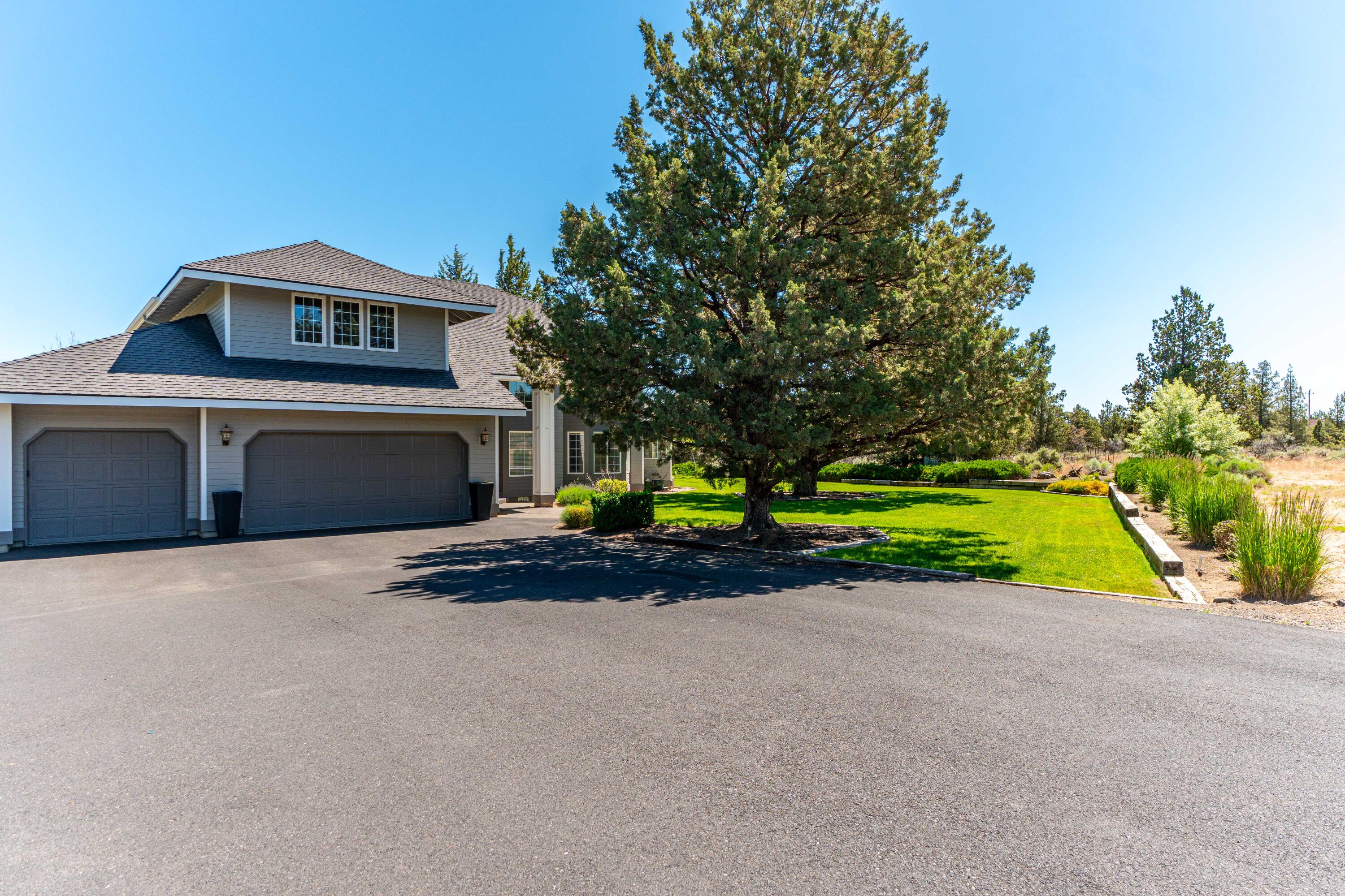 6625 NW Poplar Drive