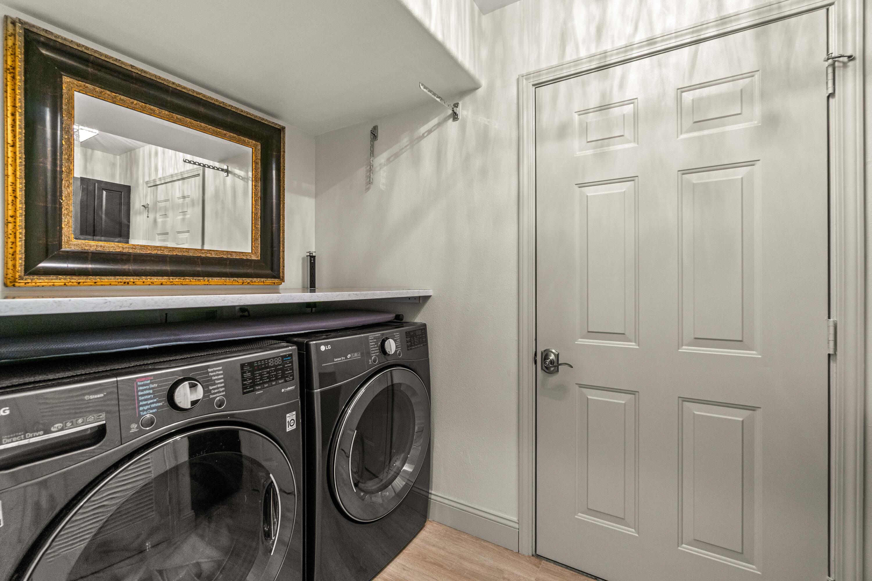 6625 NW Poplar Drive