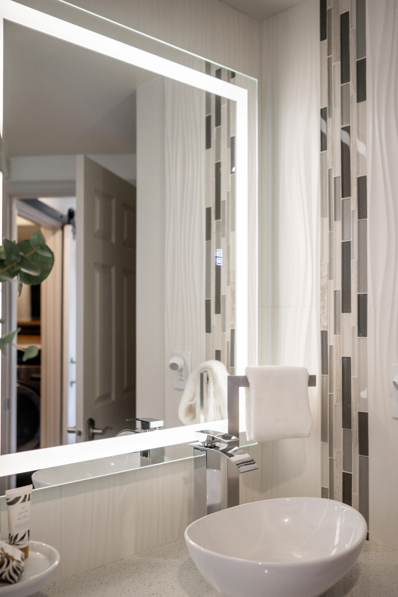 6625 NW Poplar Drive