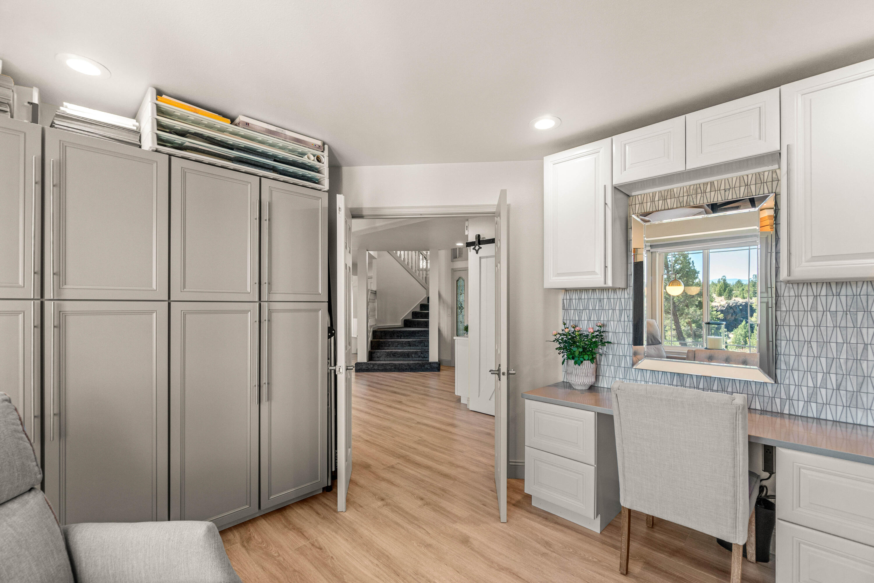 6625 NW Poplar Drive