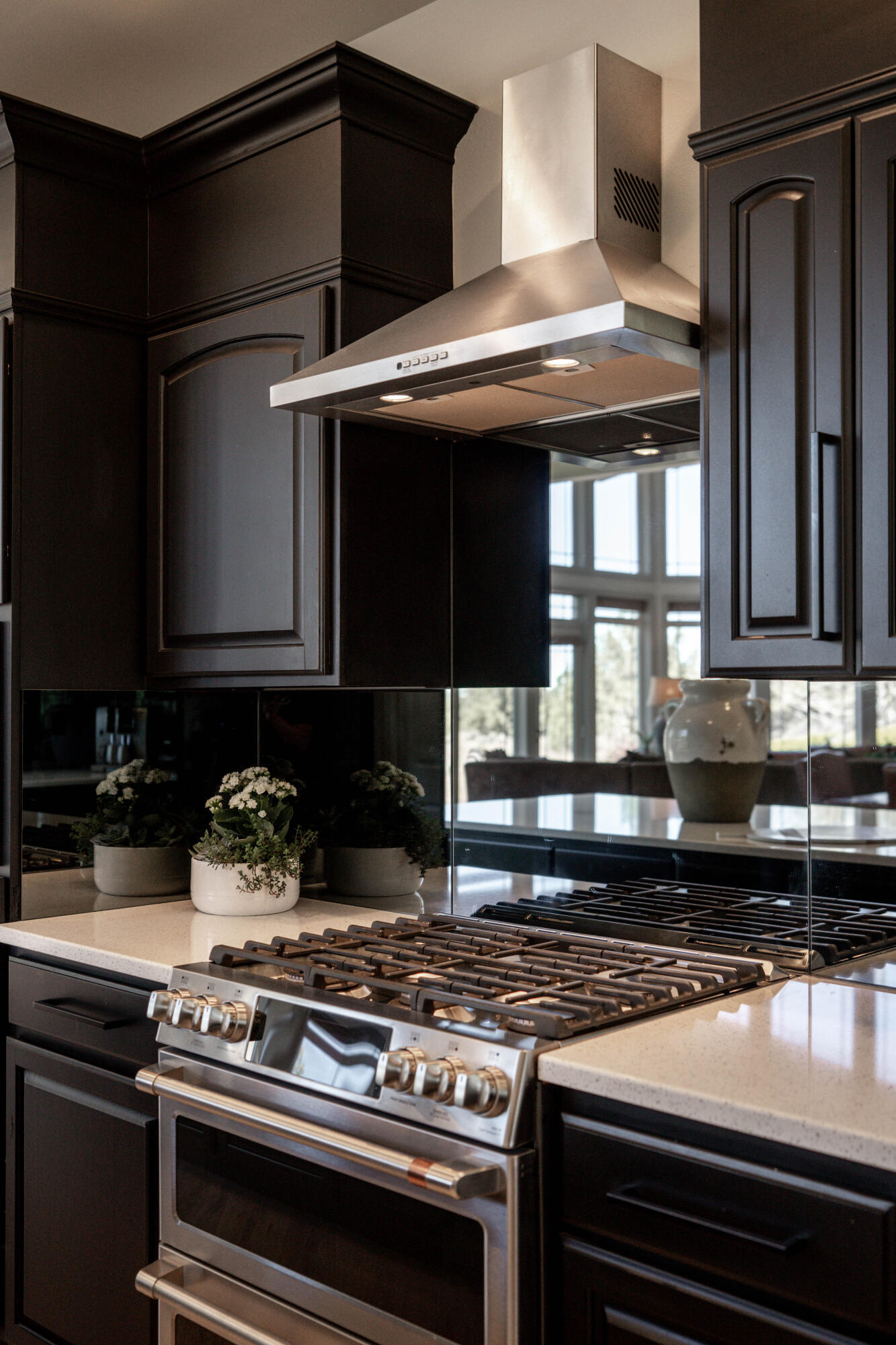 6625 NW Poplar Drive