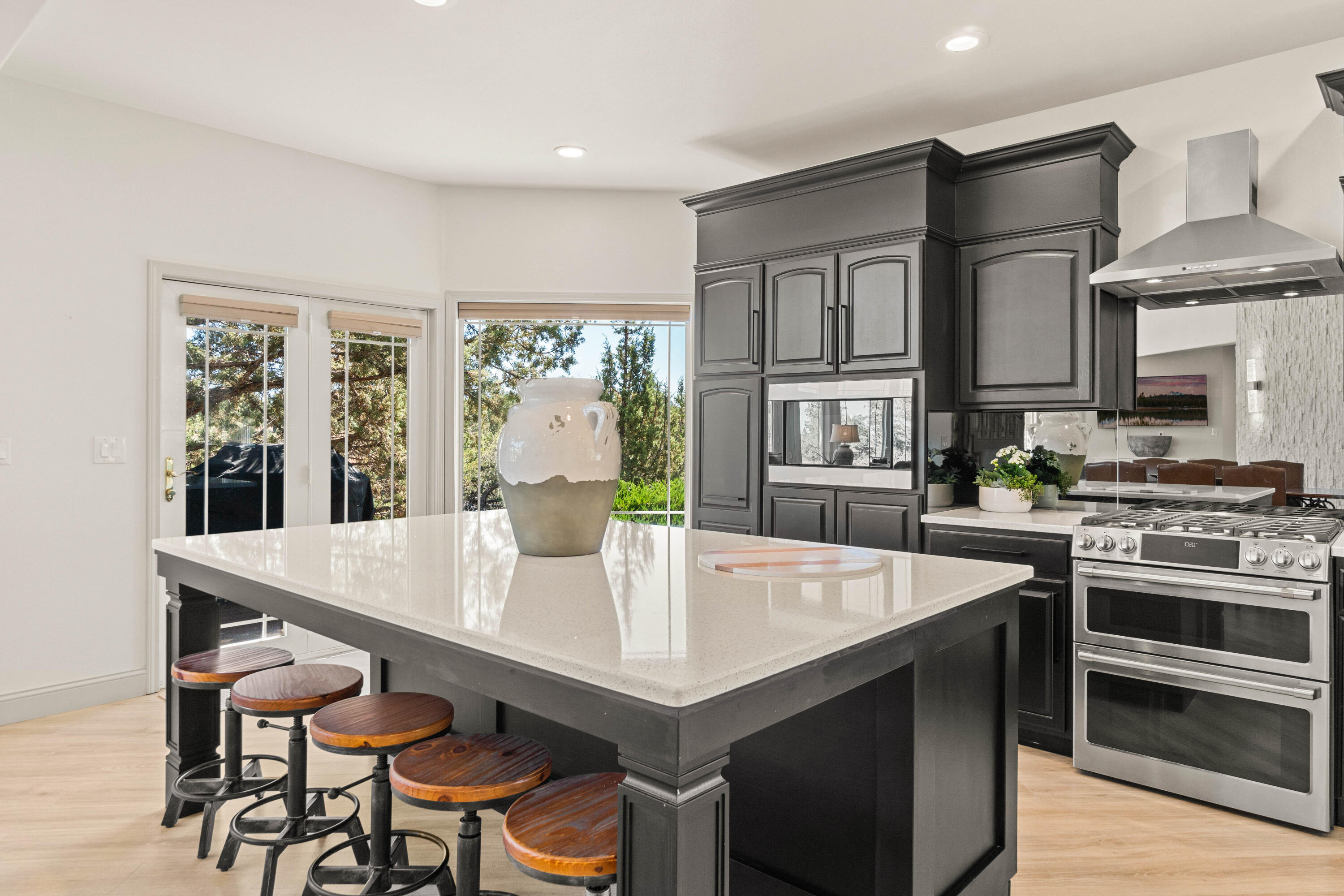 6625 NW Poplar Drive