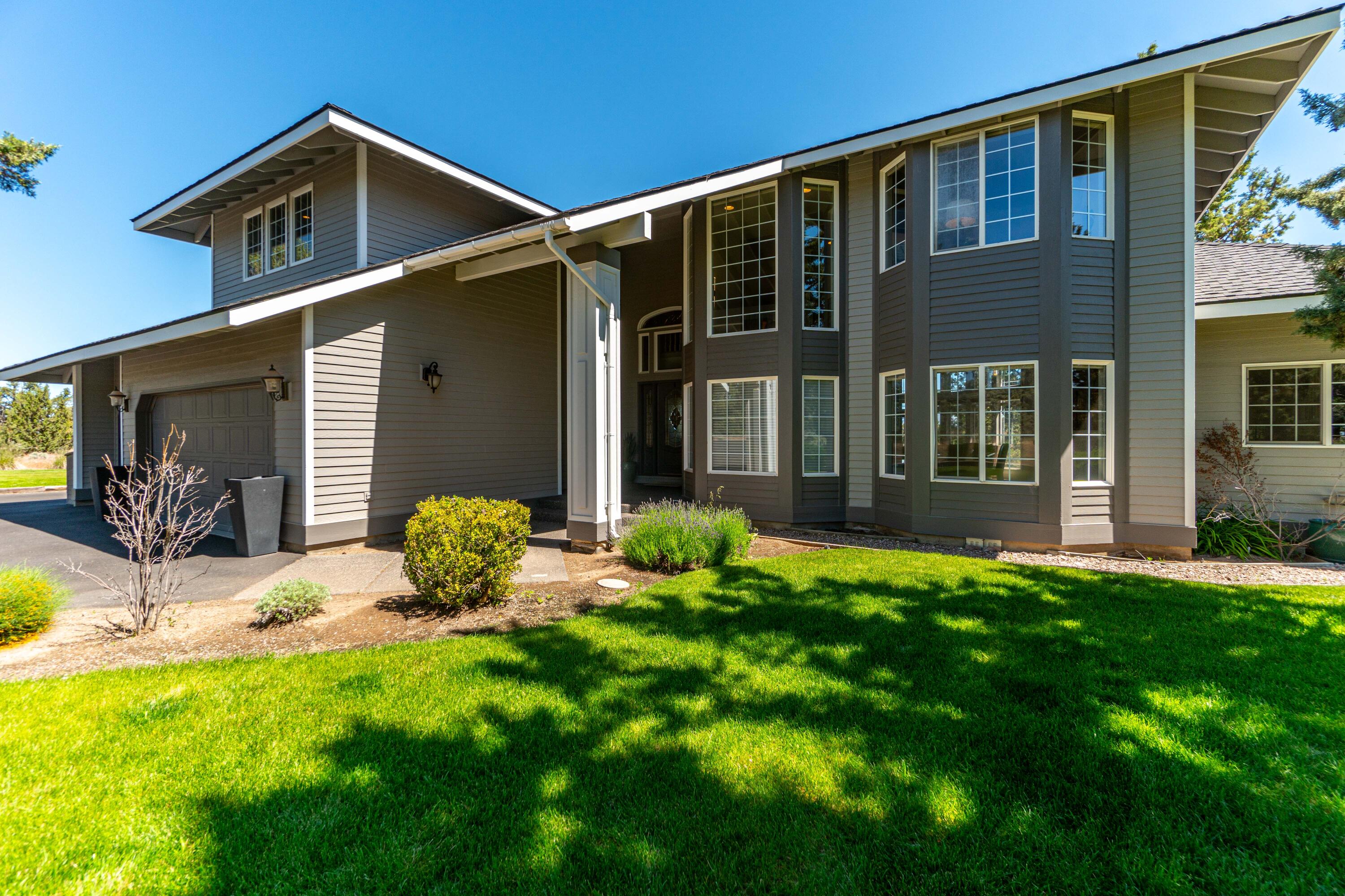 6625 NW Poplar Drive