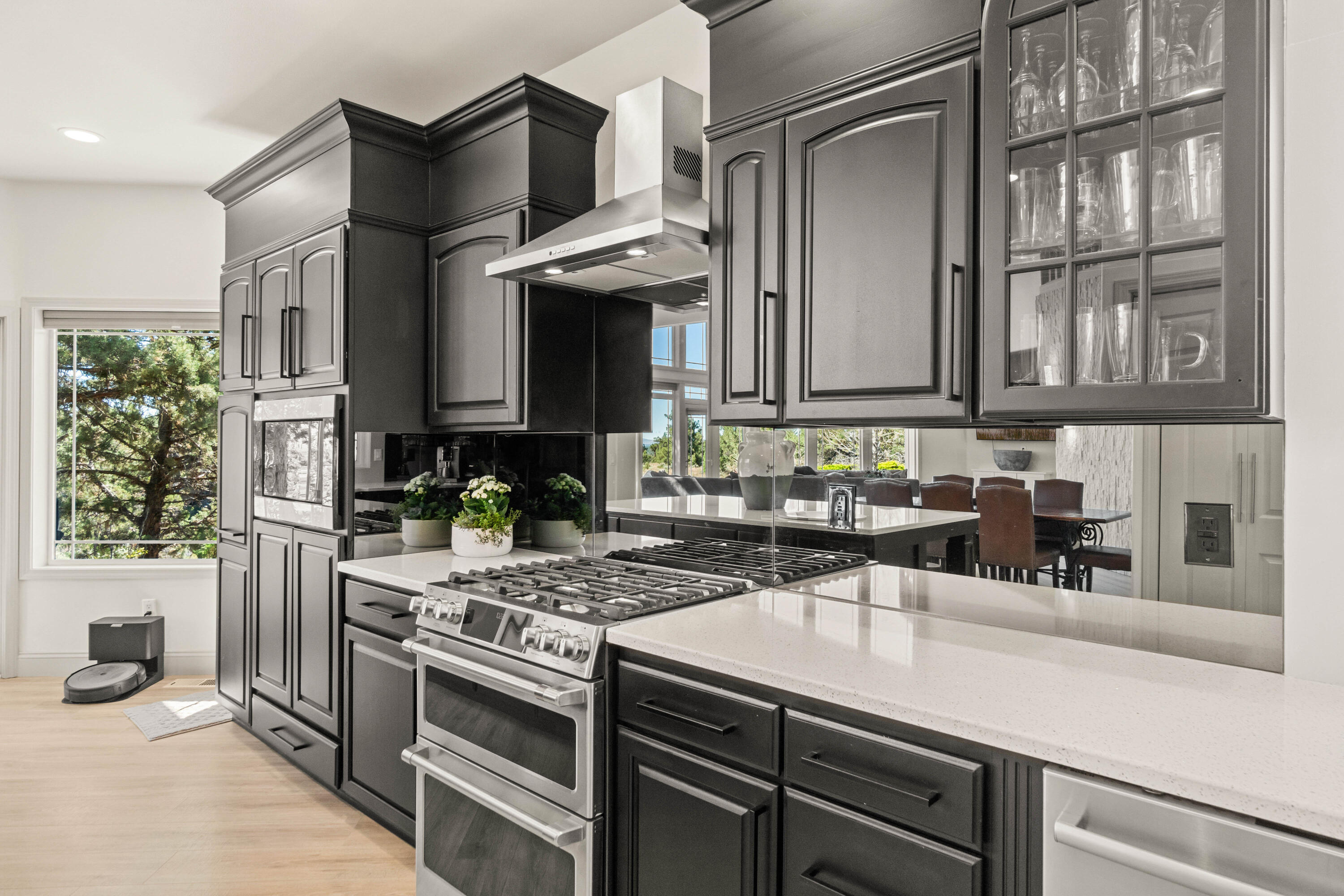 6625 NW Poplar Drive