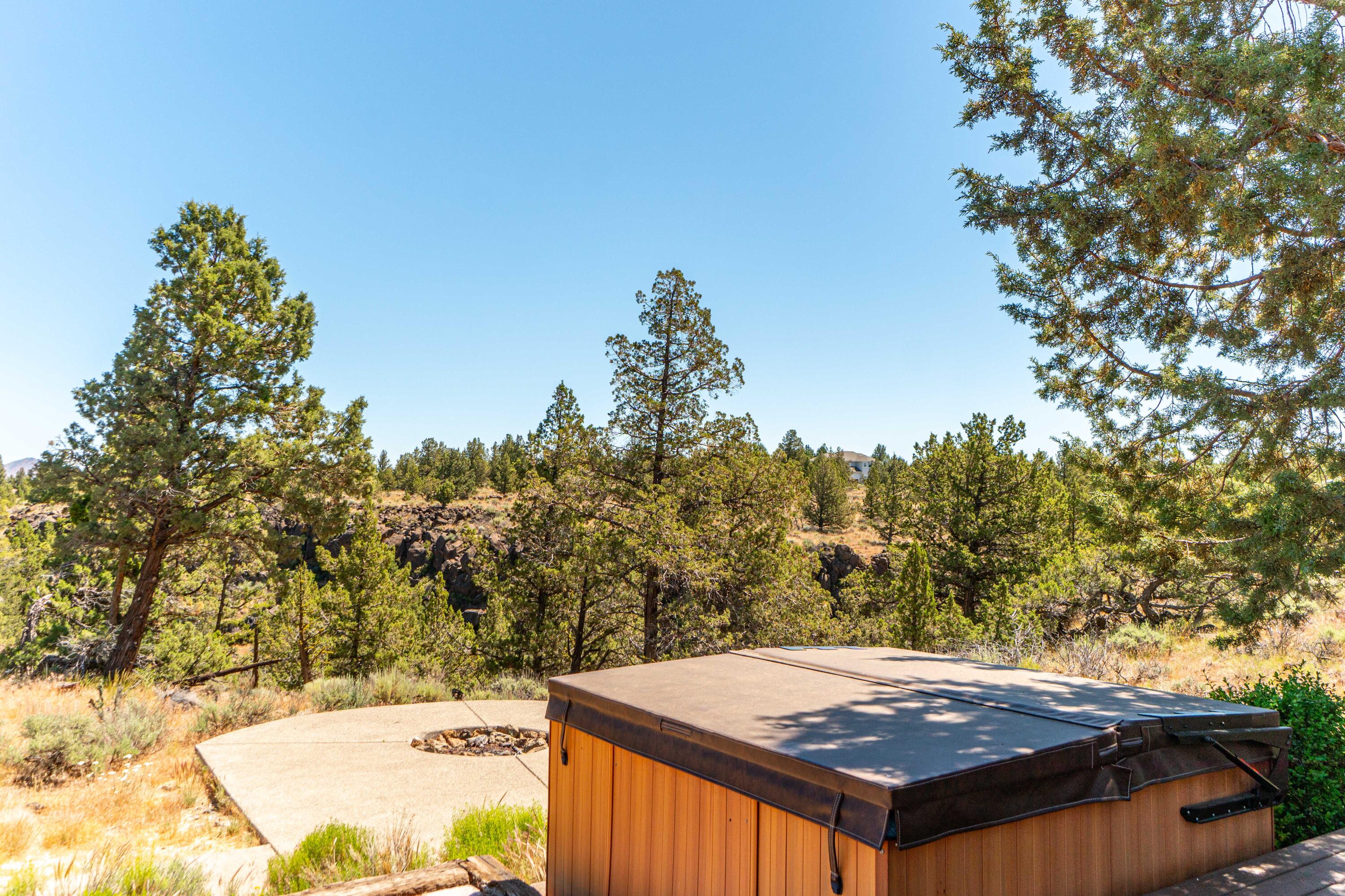 6625 NW Poplar Drive