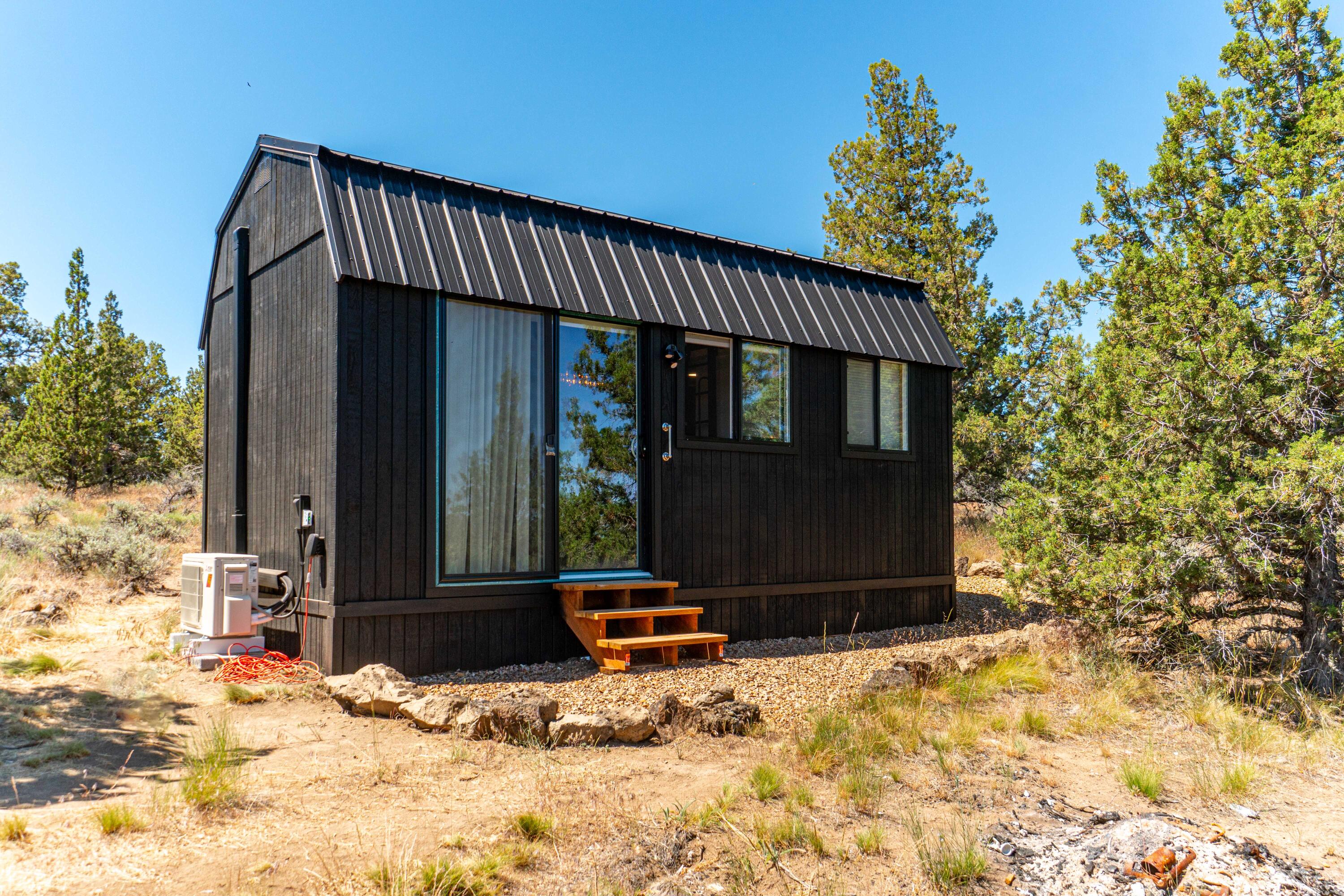 6625 NW Poplar Drive