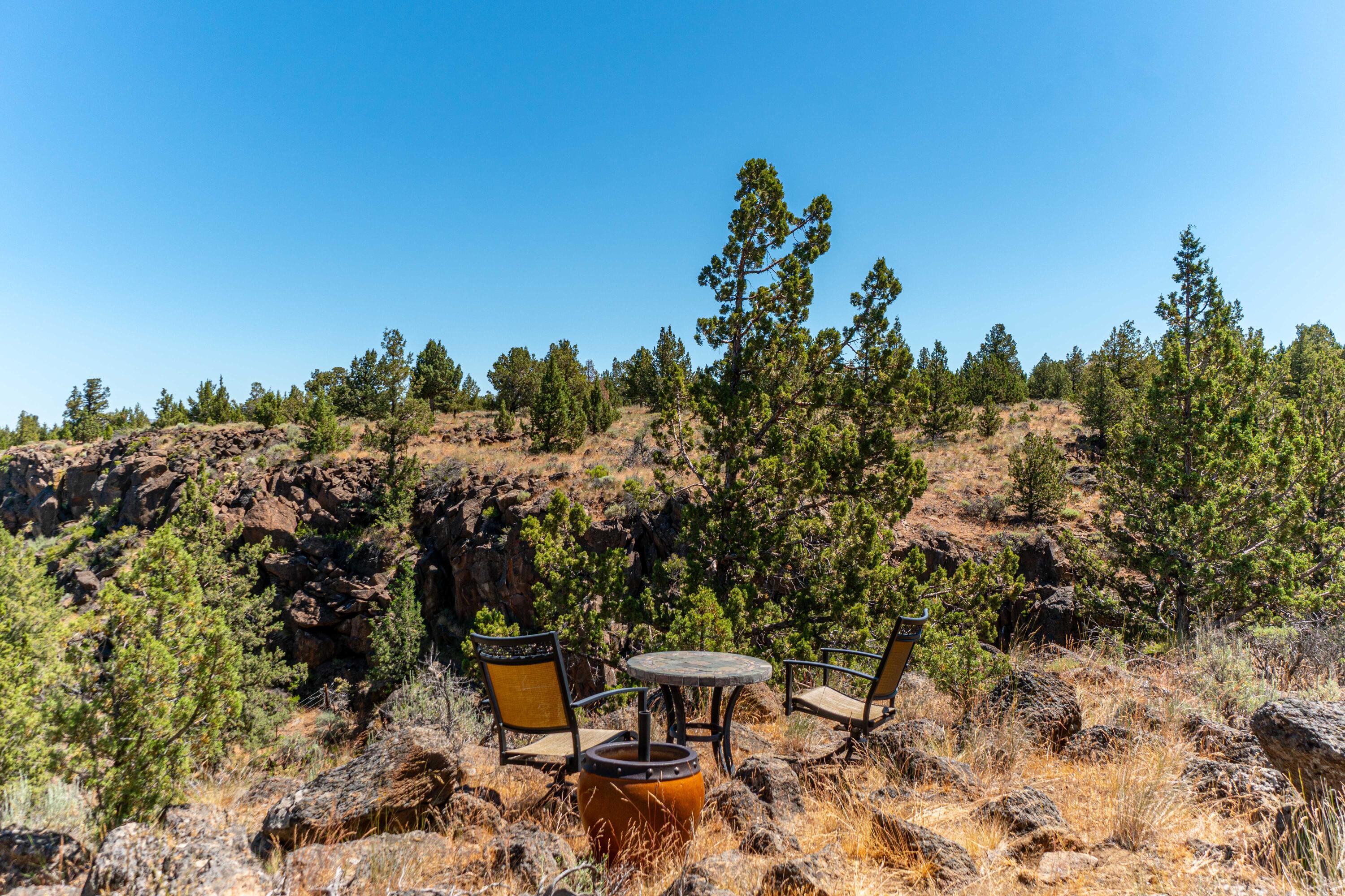 6625 NW Poplar Drive