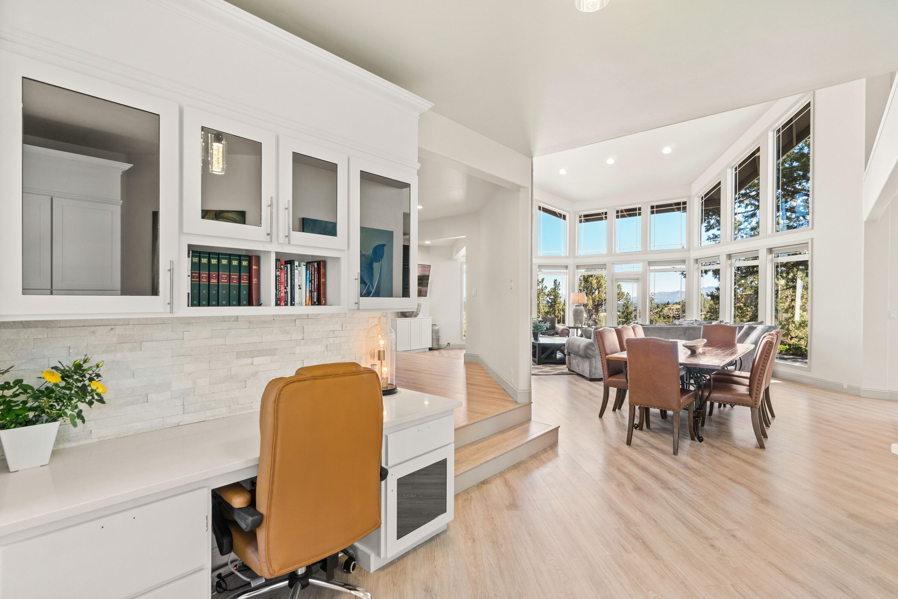 6625 NW Poplar Drive