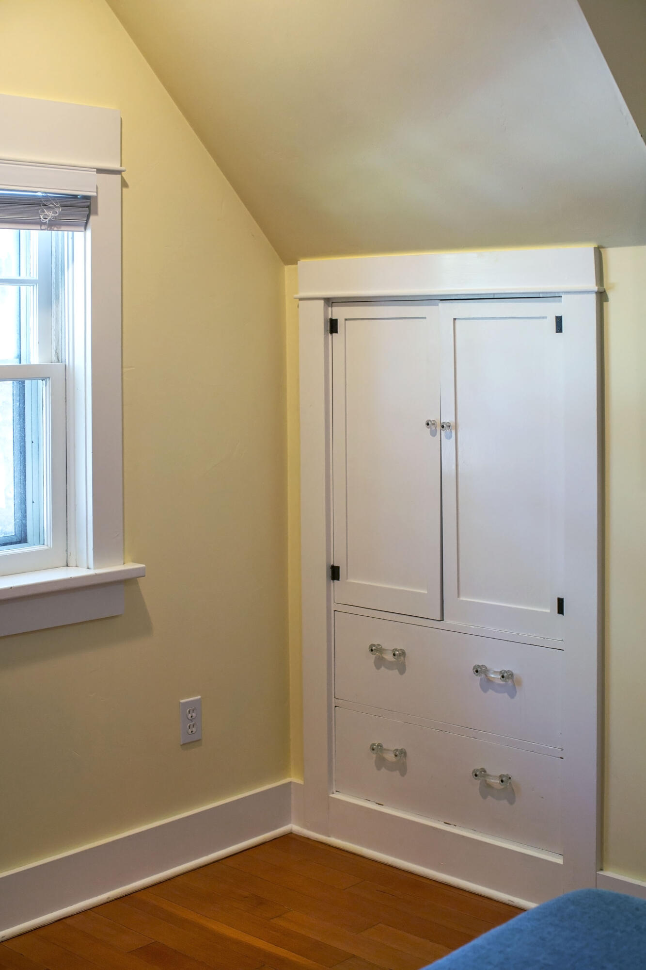 1374 NW Columbia Street