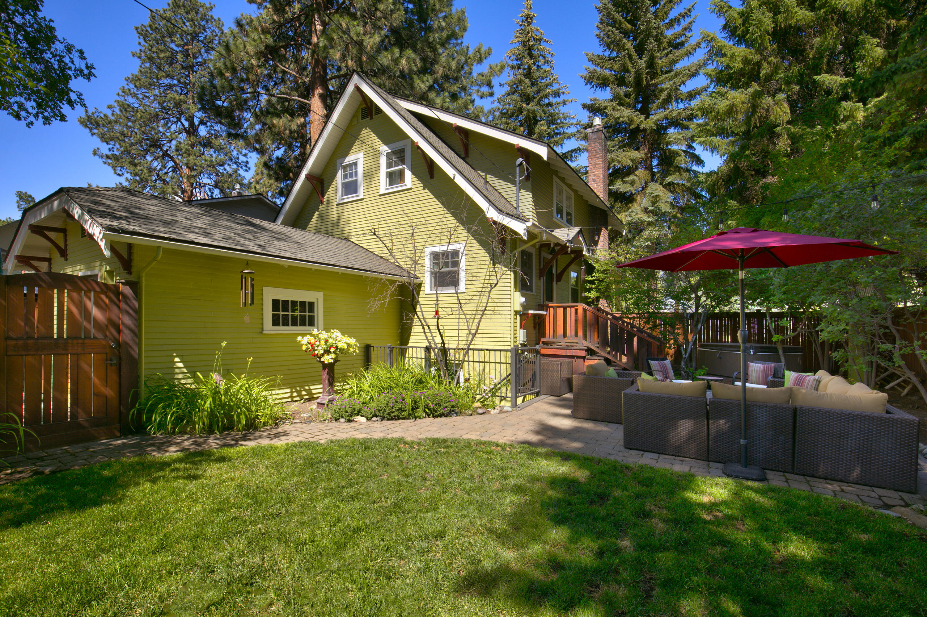 1374 NW Columbia Street