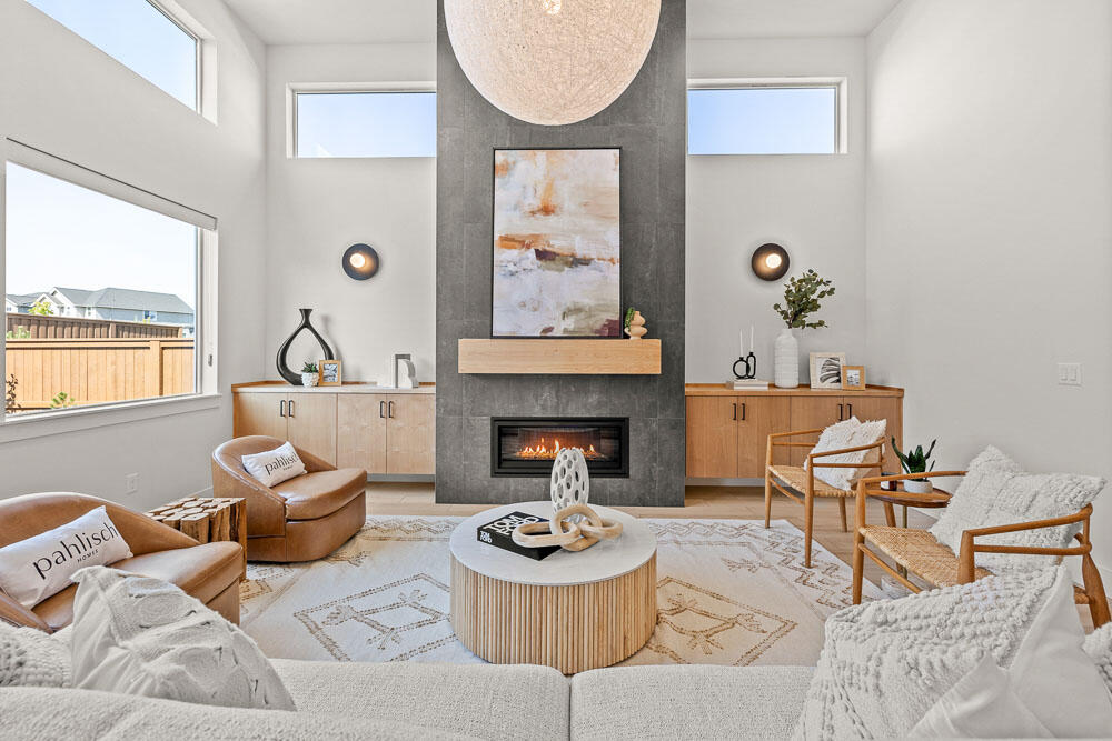 3005 NE Nipper Drive