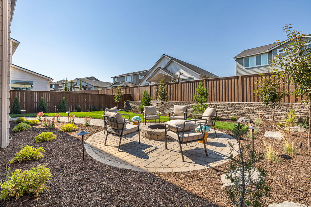 3005 NE Nipper Drive